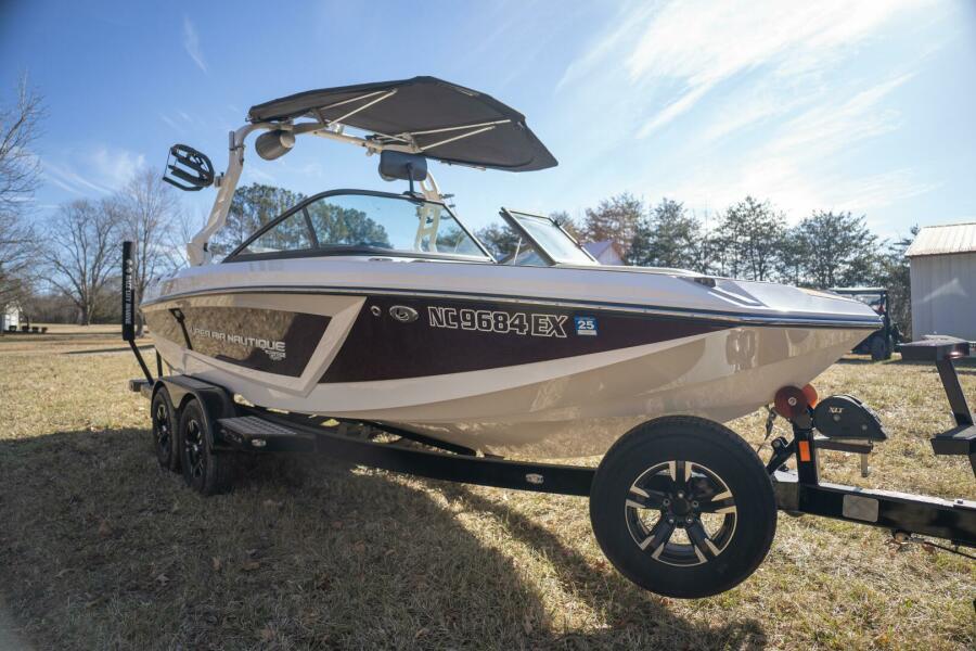 2017 Correct Craft Super Air Nautique GS