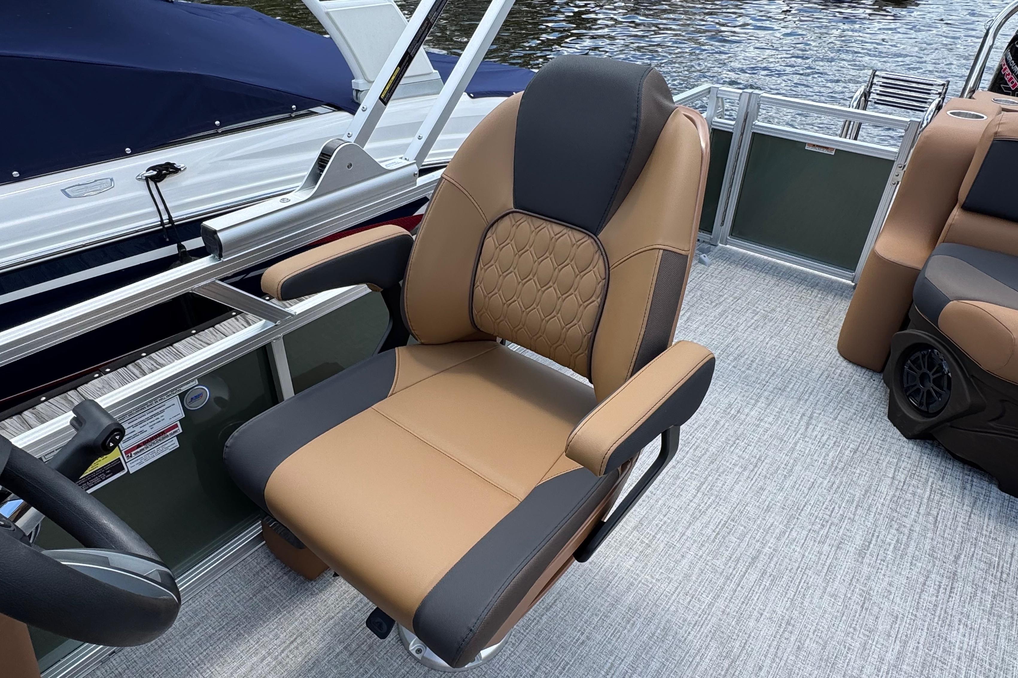 Luxurious seating on 2026 Tahoe Pontoon Sport 85 Cruise Rear Bench 23, featuring elegant design.