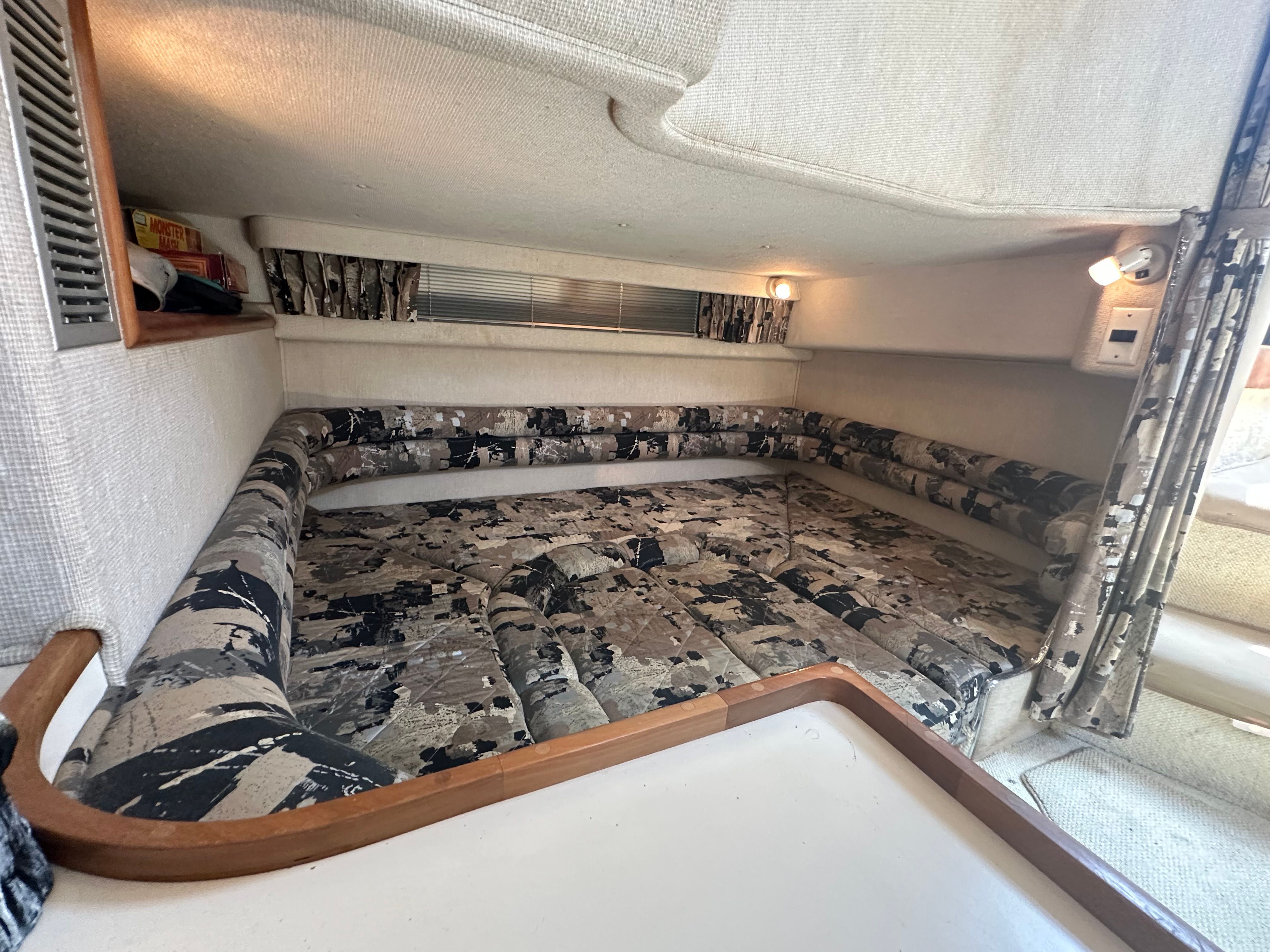 1991 Sea Ray Sundancer 350 - 23
