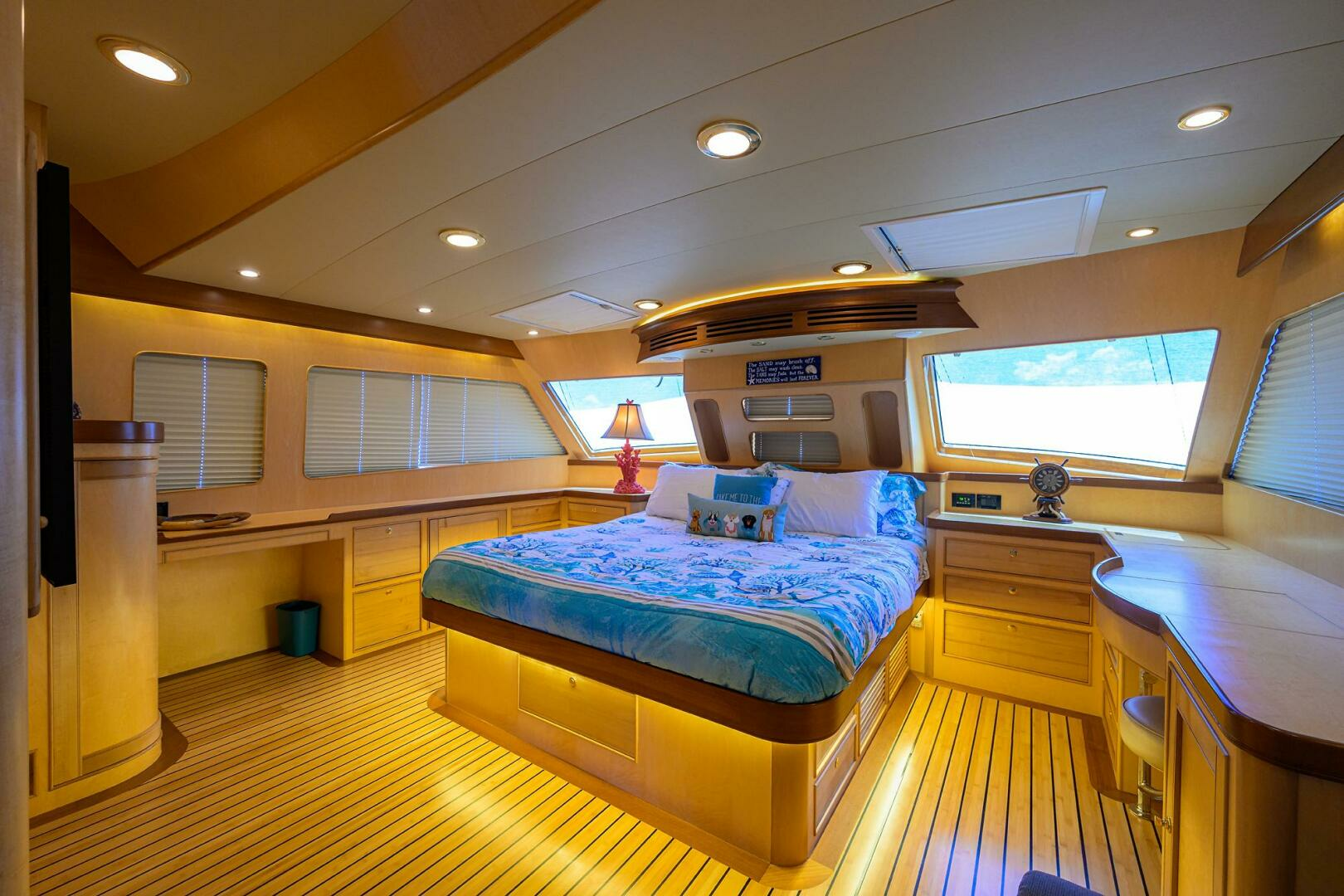 2011 Marlow 97 Explorer - Image 16