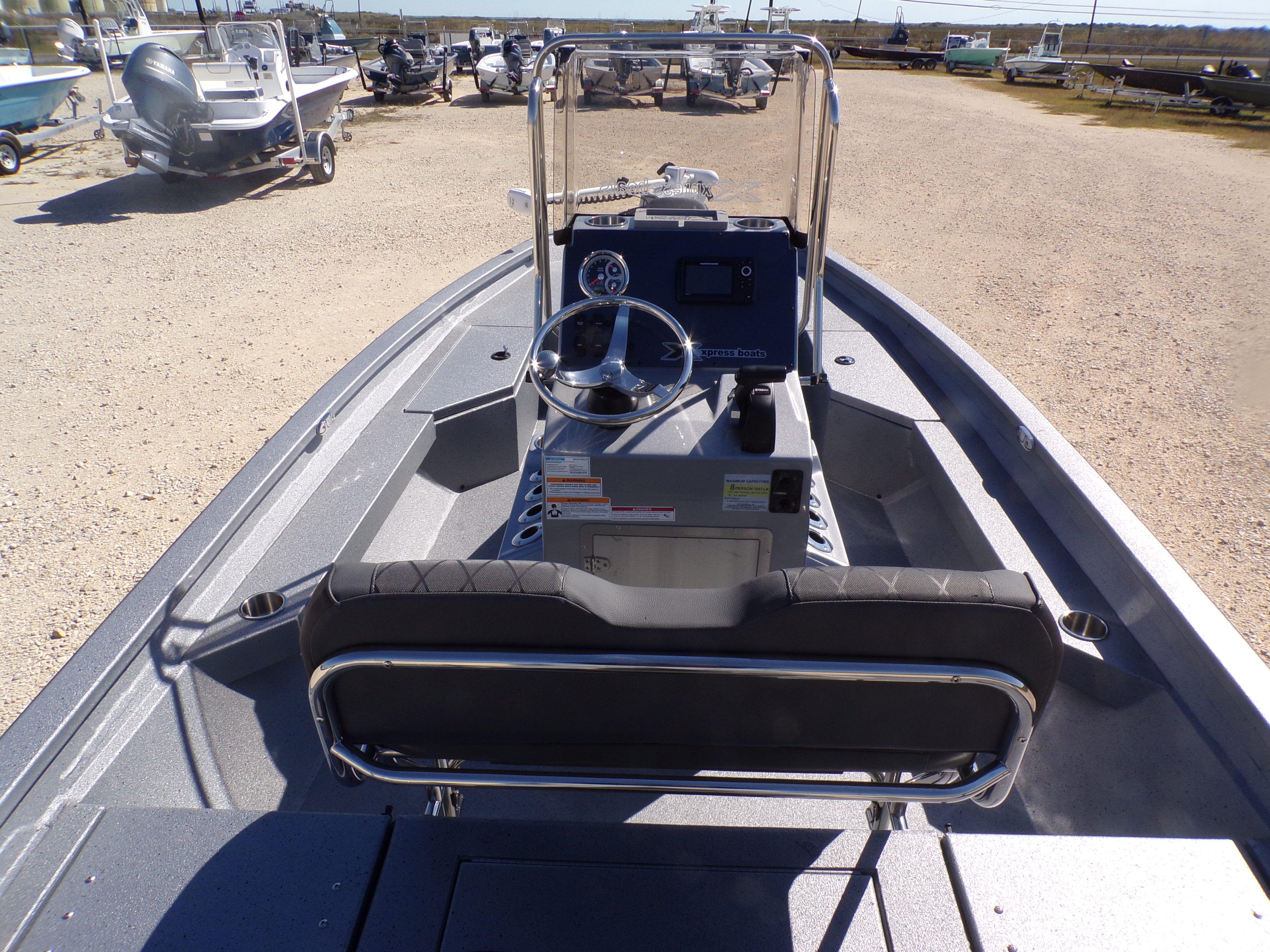 2026 Xpress H20B Bay - 20