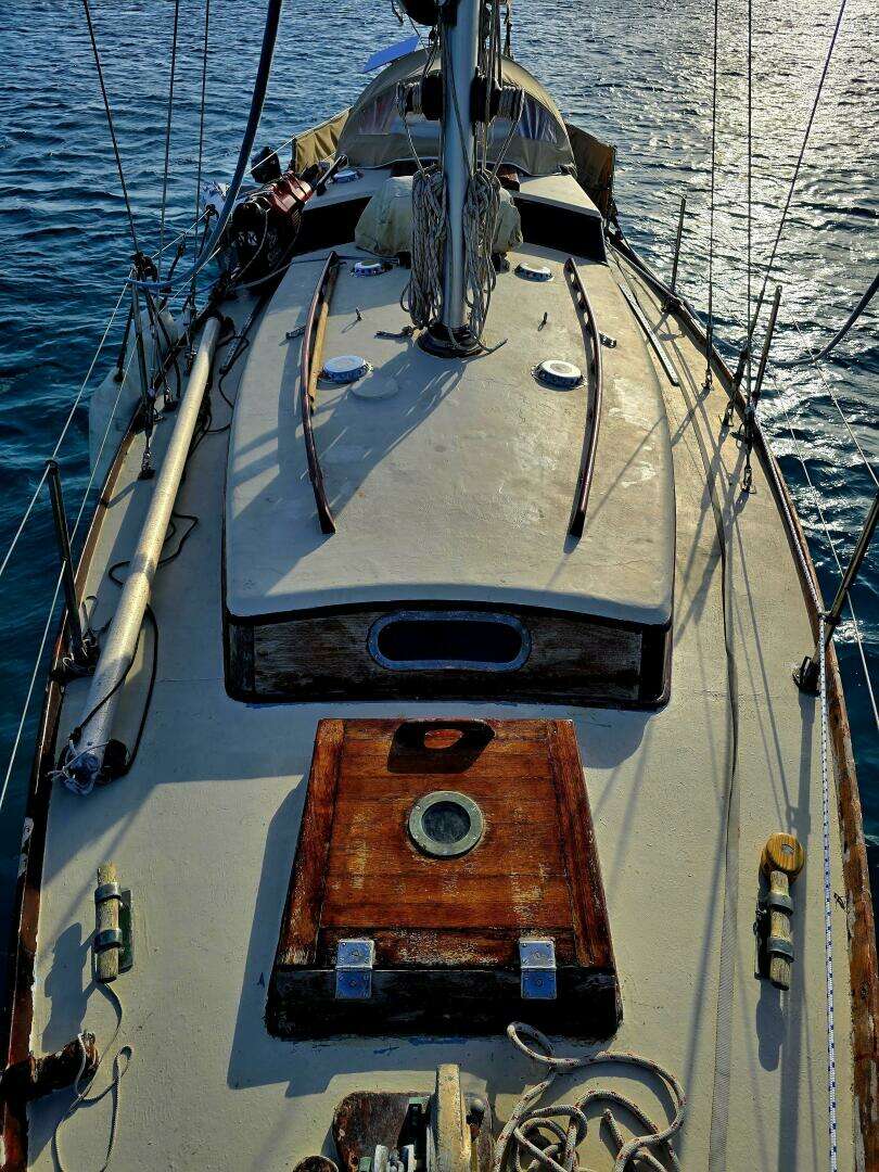 1963 Camper & Nicholsons 36 - Image 5