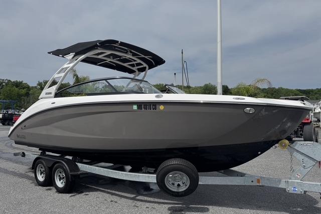 2023 Yamaha Boats 252SD