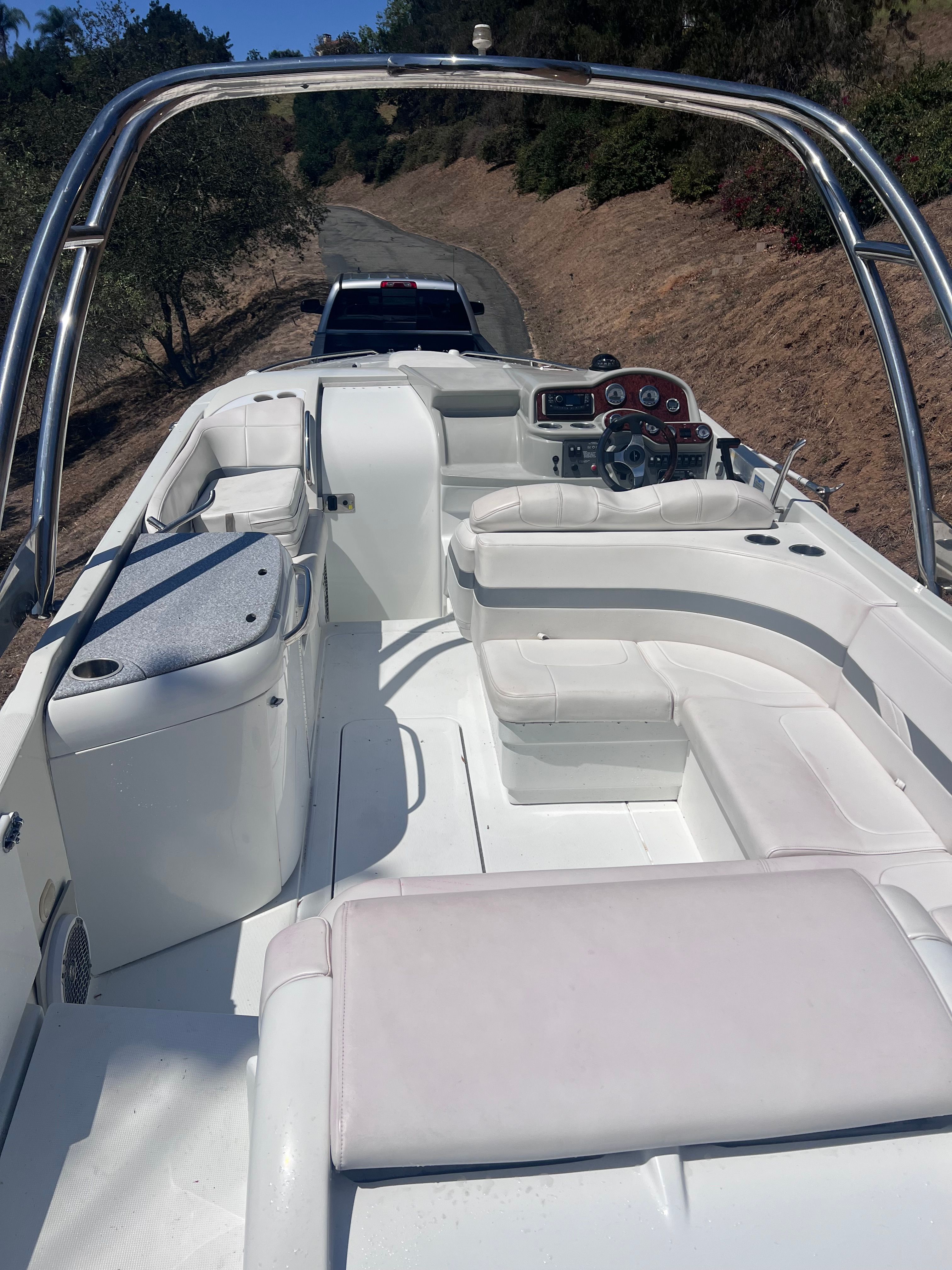 2006 Formula 260 Sun Sport boat with white interior.