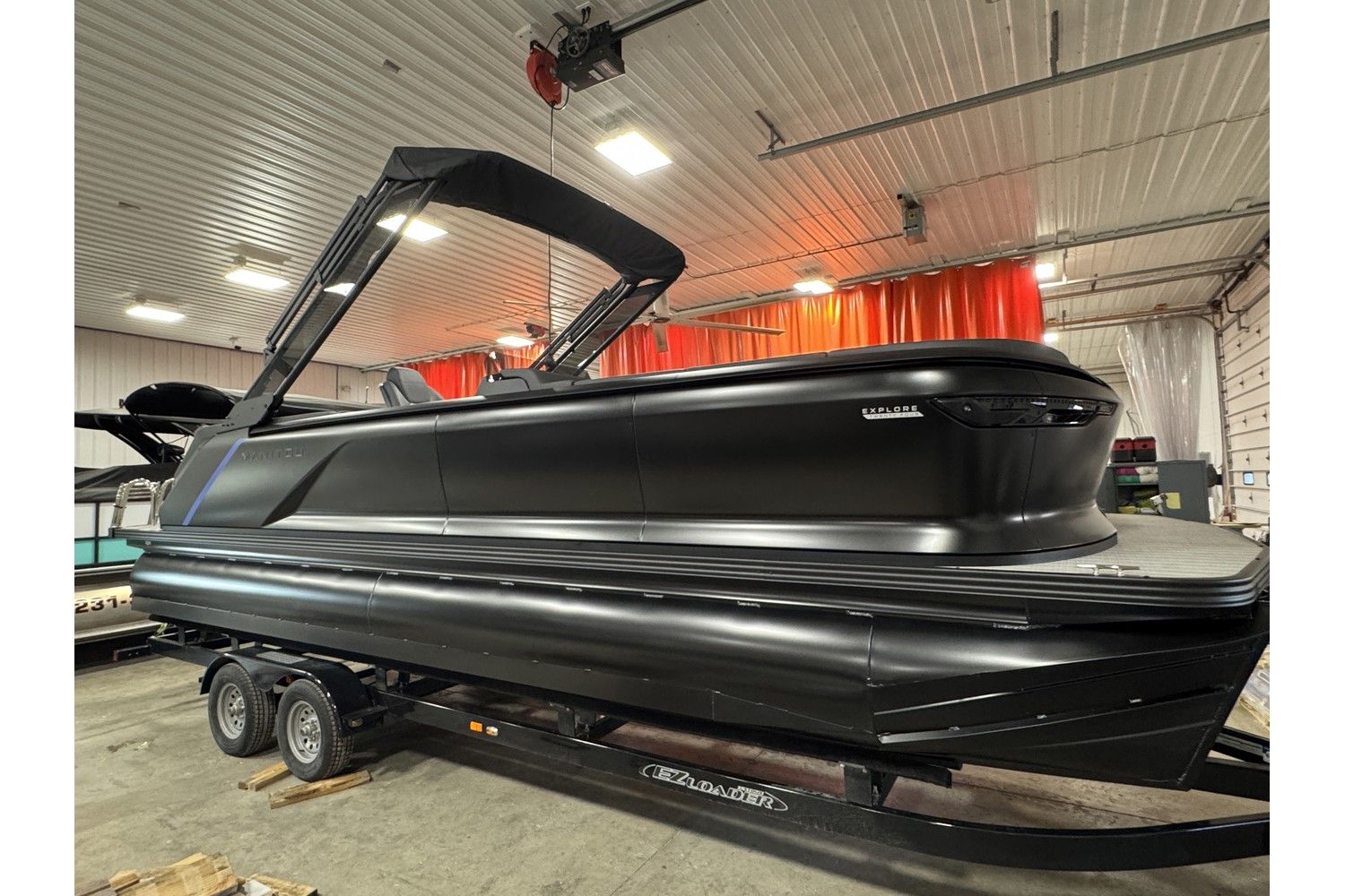 2025 Manitou Explore 24 Navigator