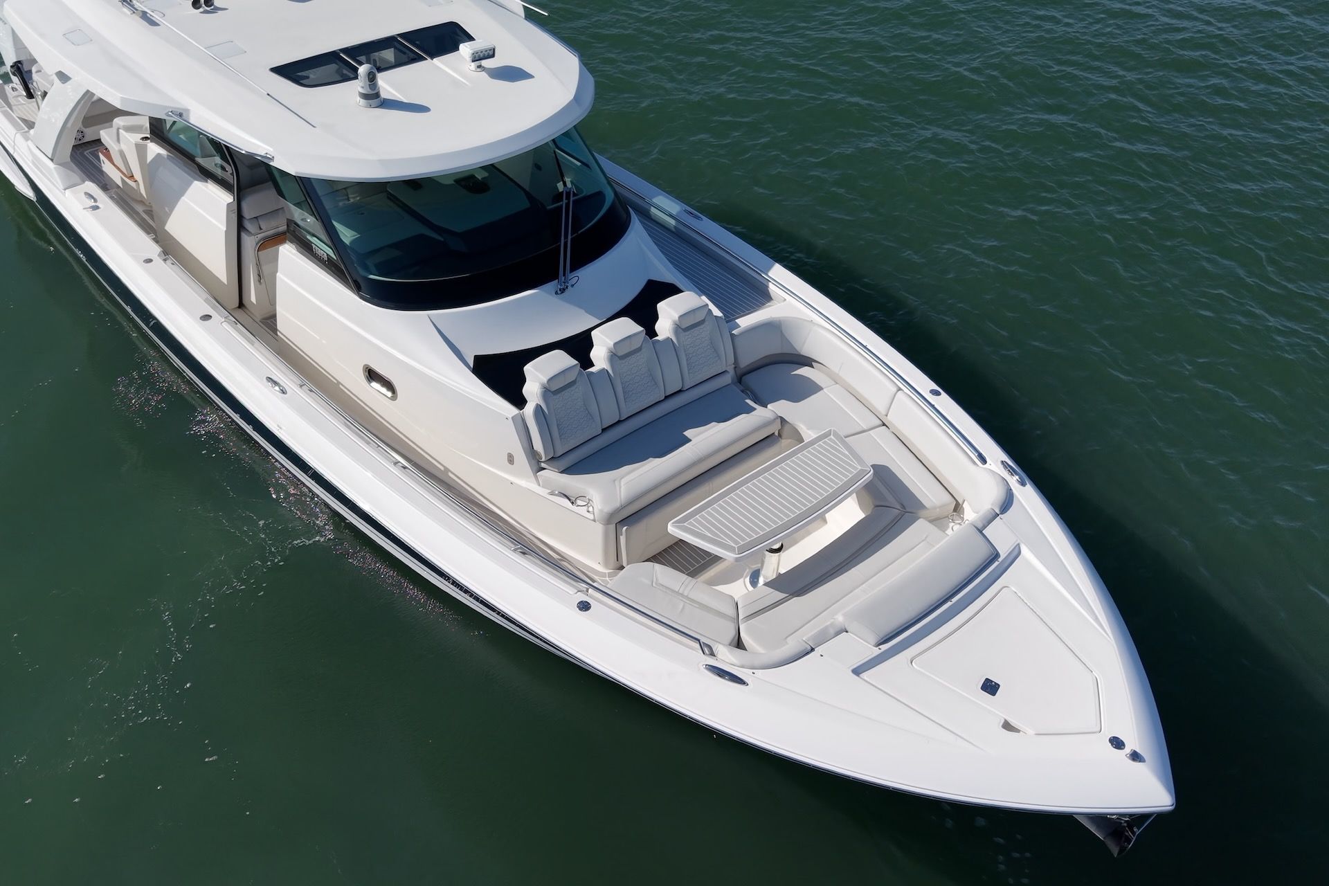 2023 Tiara Yachts 48 LS - 8