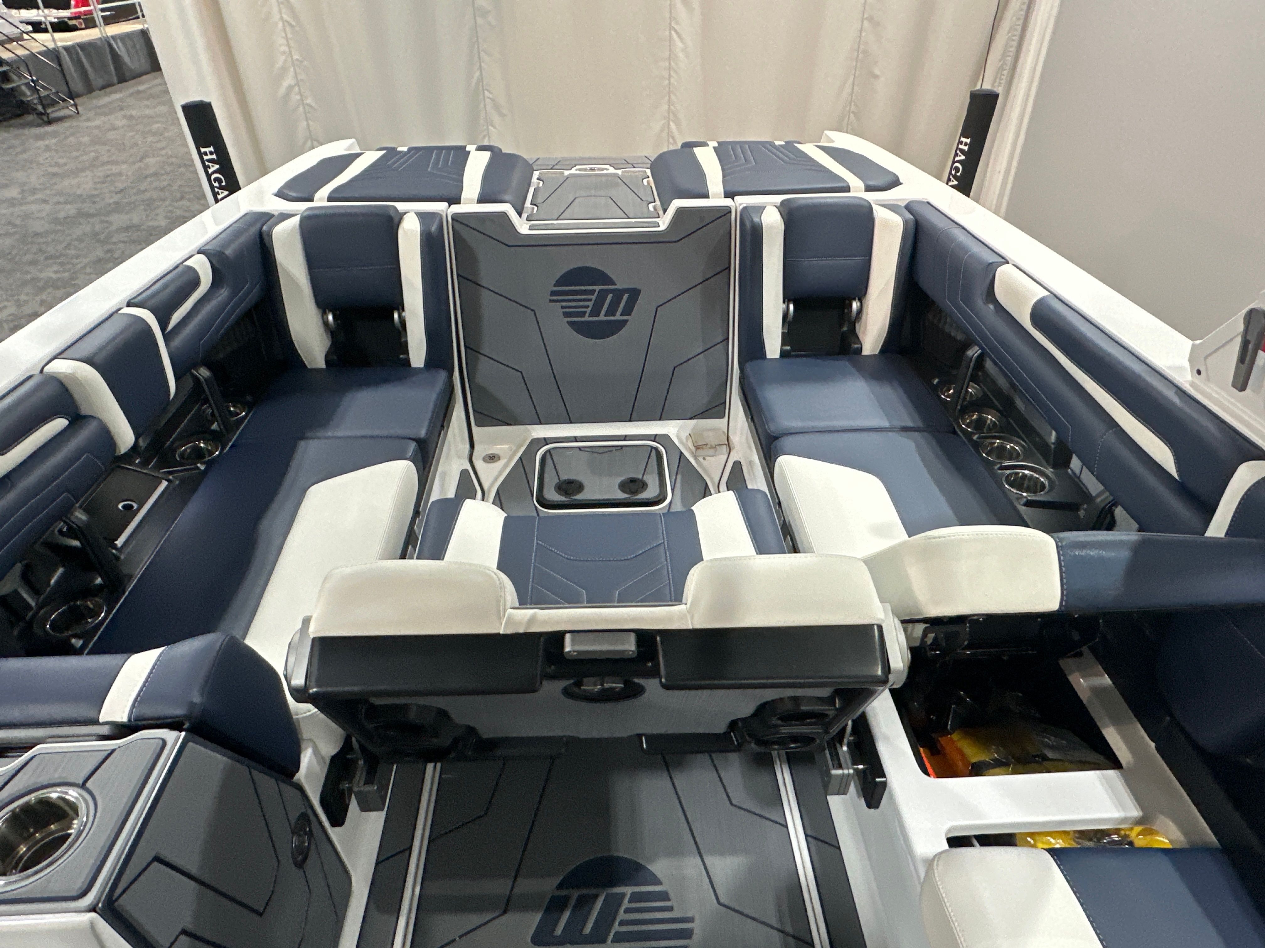 2025 Malibu Wakesetter 25 LSV - 24