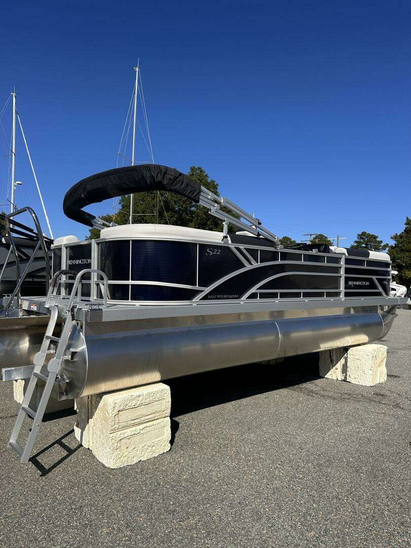 2026 Bennington 22SR - Image 5