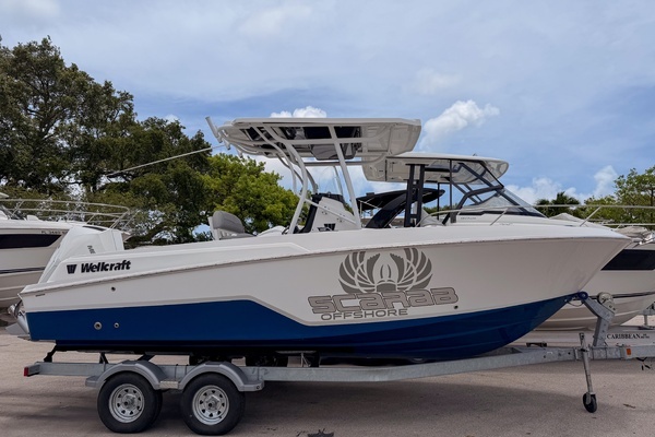 2023 Wellcraft 222F