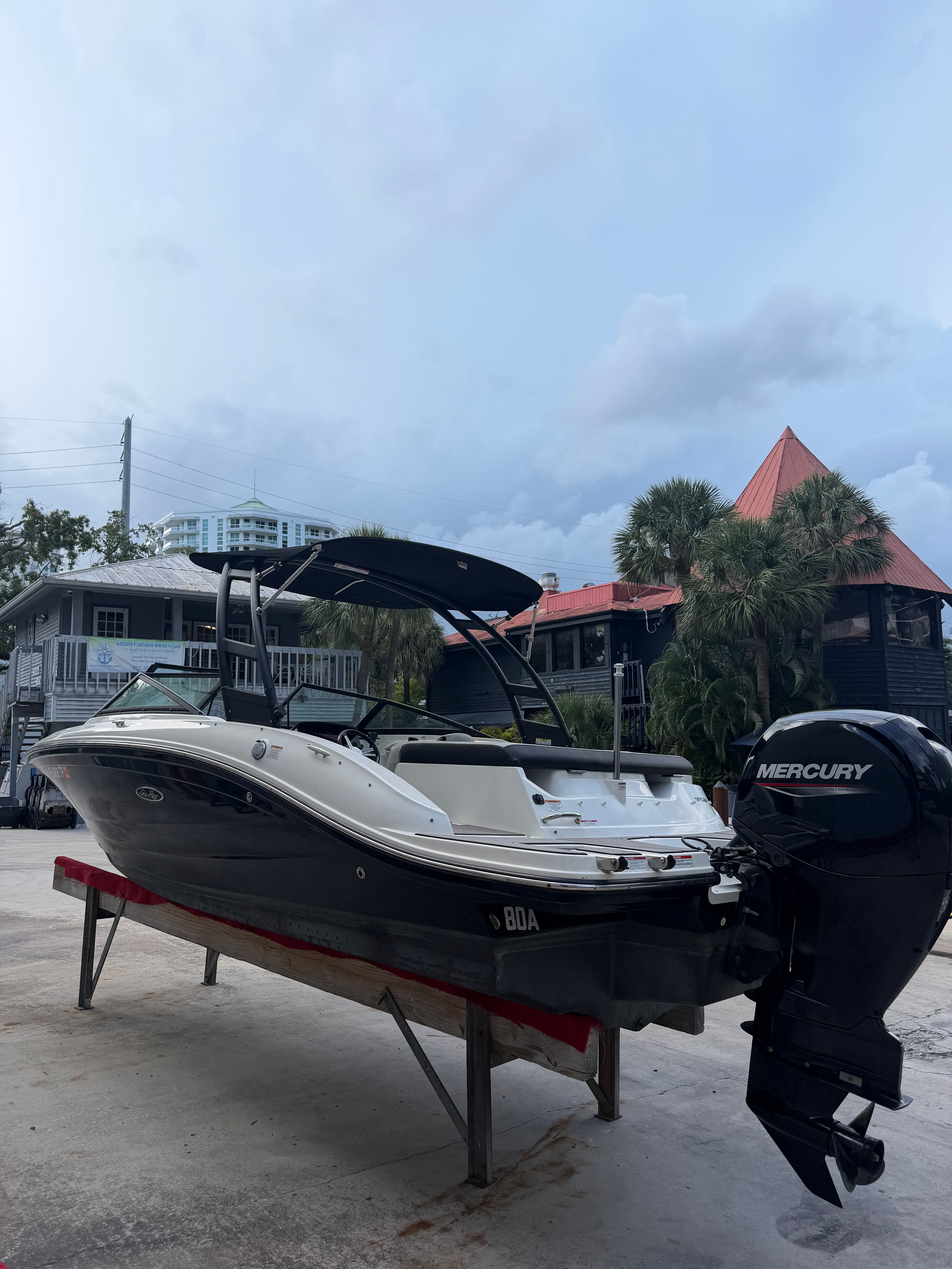 2023 Sea Ray SPX 190 Outboard - 18
