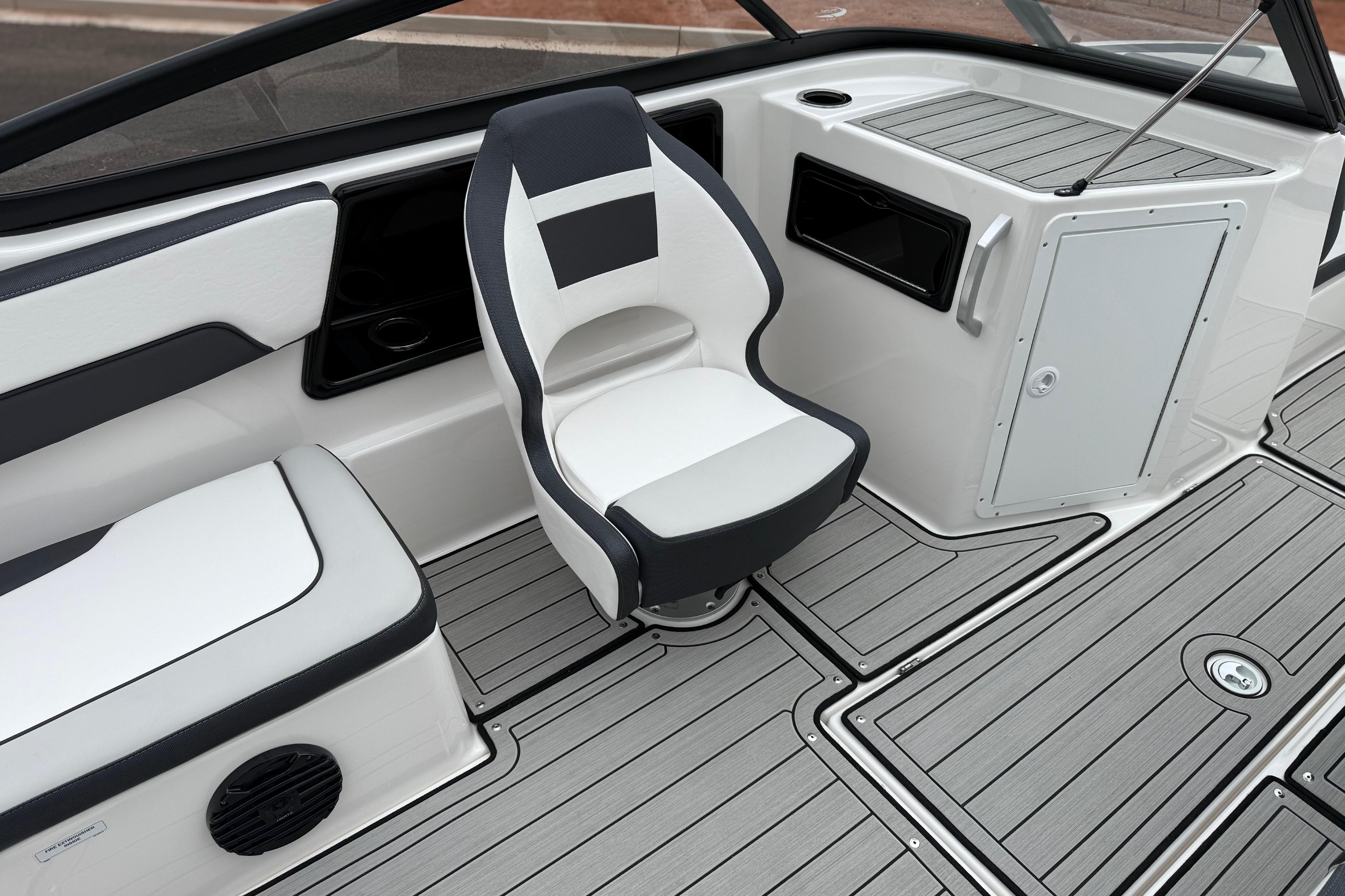 2025 Yamaha Boats 195S interior with sleek seating and modern design.