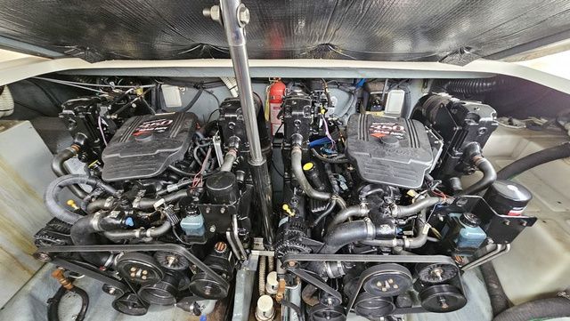 2003 Sea Ray 300 Sundancer - 22