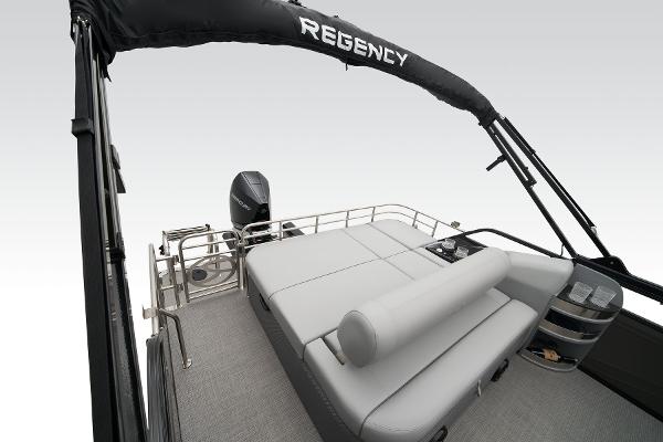 2025 Regency 230 LE3 Sport - 55