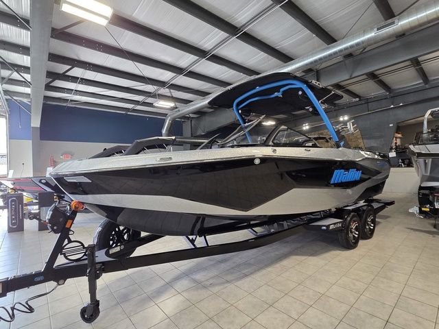2025 Malibu Wakesetter 25 LSV - 2