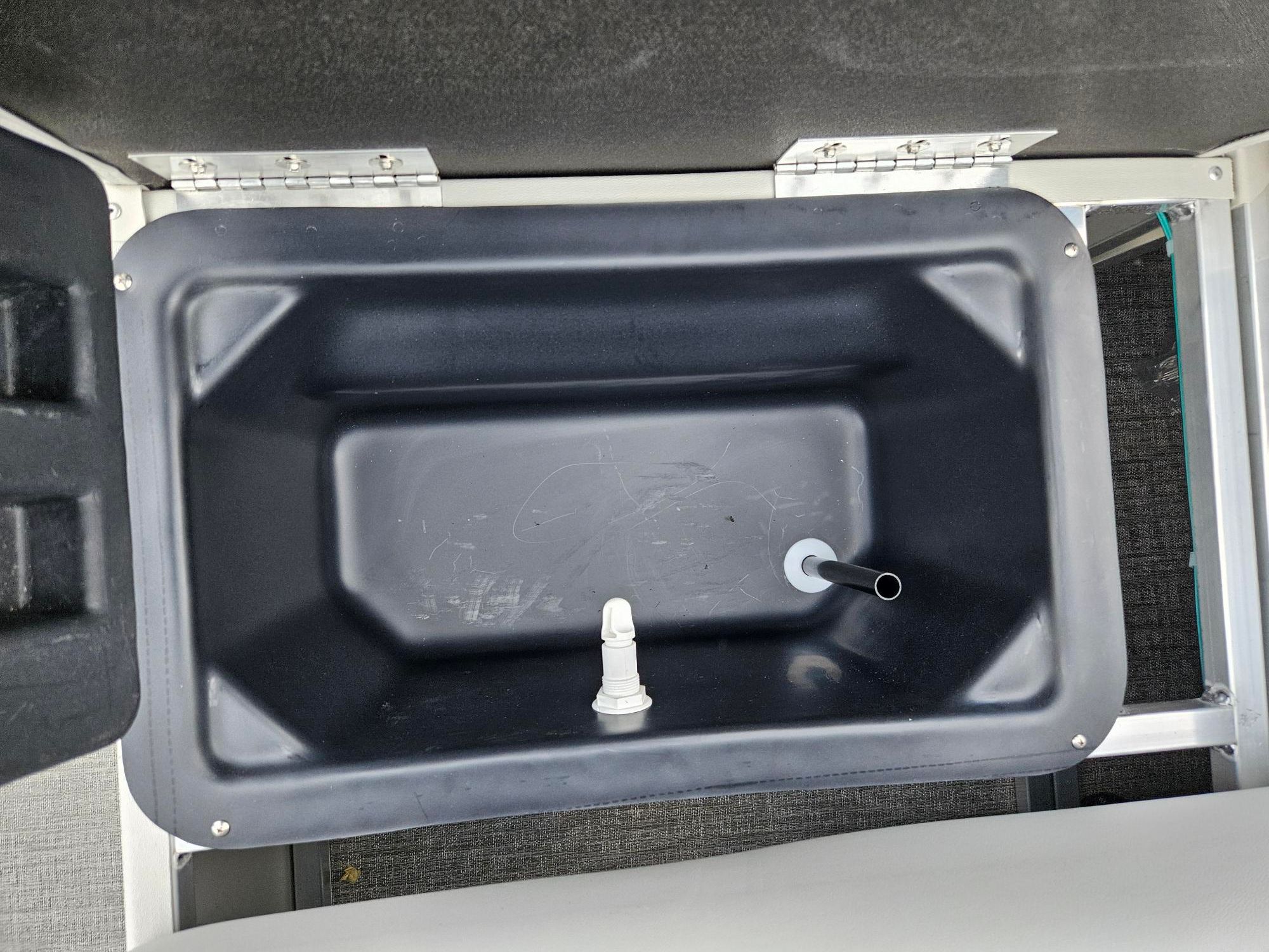 2025 AVALON VNT CR-15 - Image 12