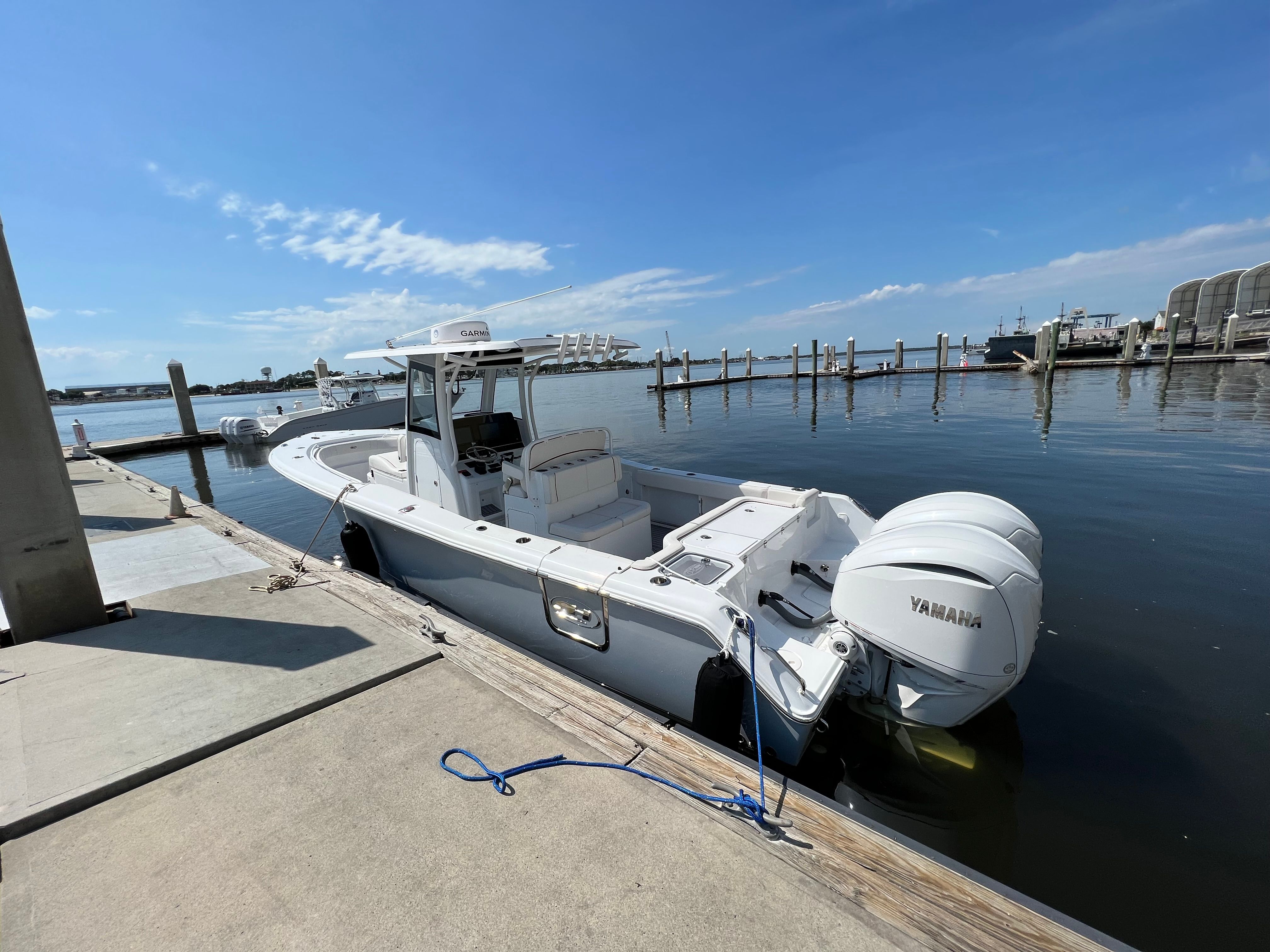 2022 Sea Hunt Gamefish 30 Coffin Box - 4