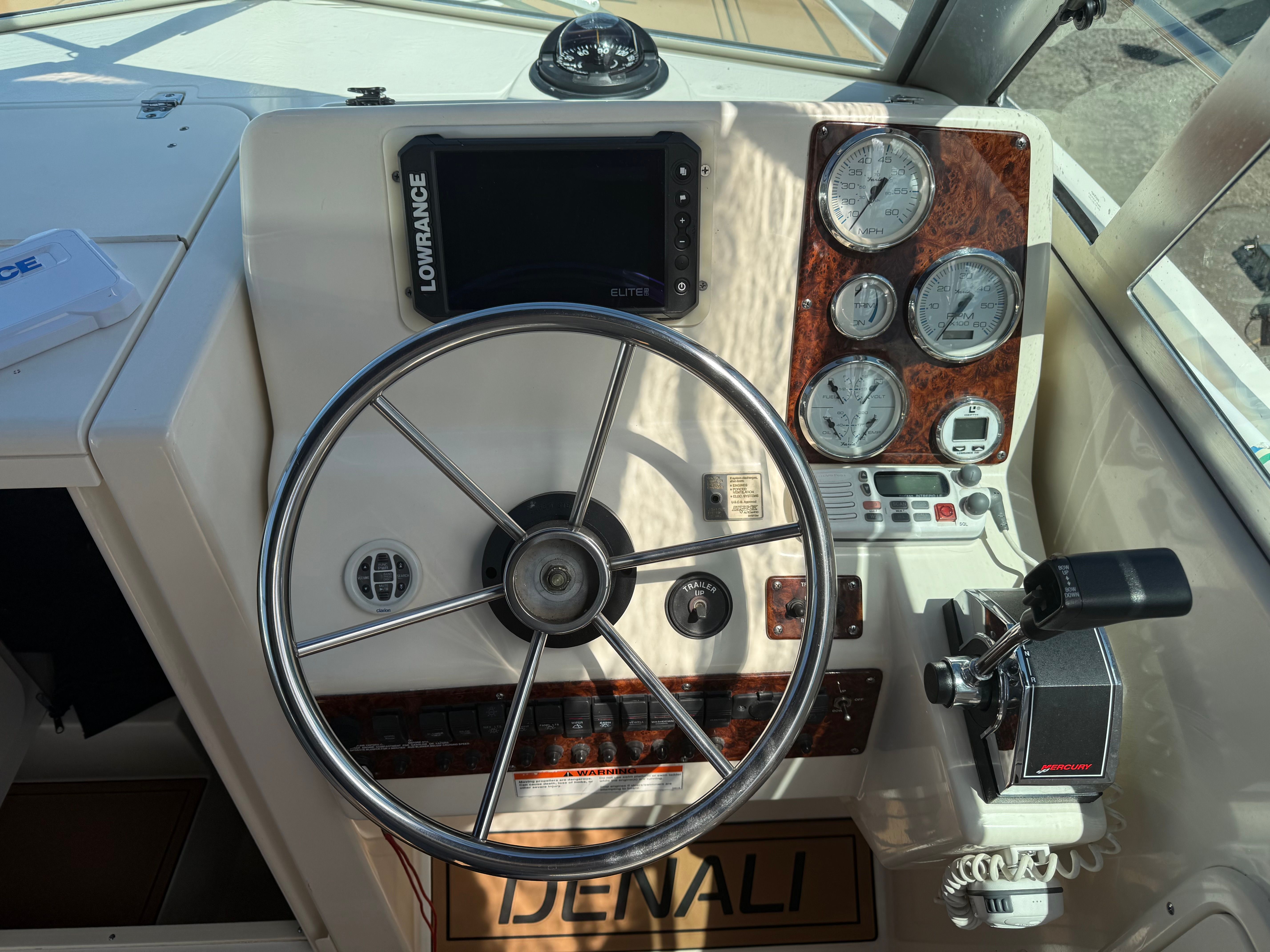 2002 Pursuit 2460 Denali - 10