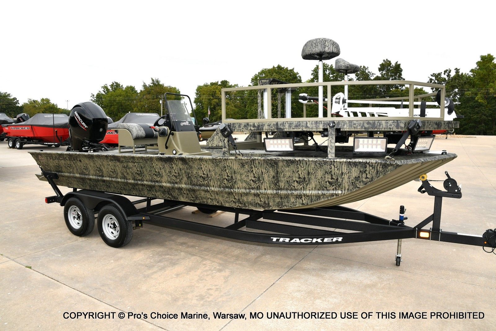2026 Tracker Grizzly 2072 CC Sportsman