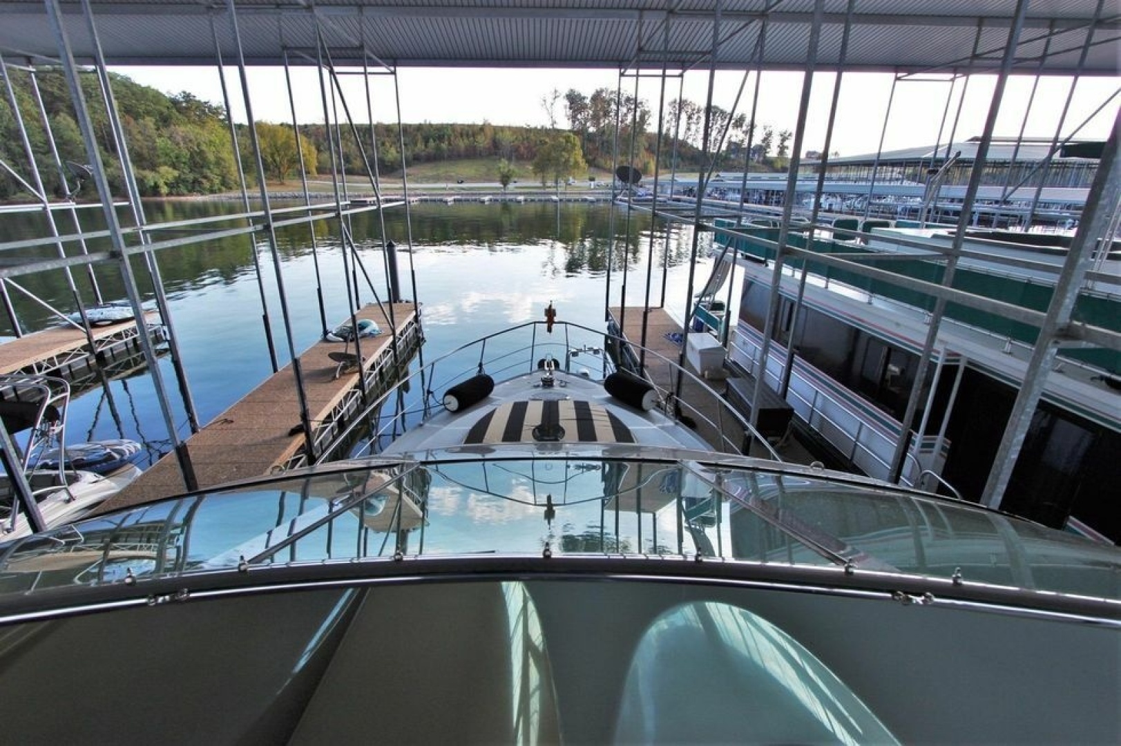 2001 Carver 570 Voyager Pilothouse - Image 15