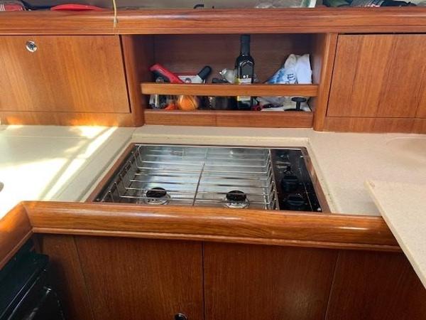 2005 Hunter 33 - 8