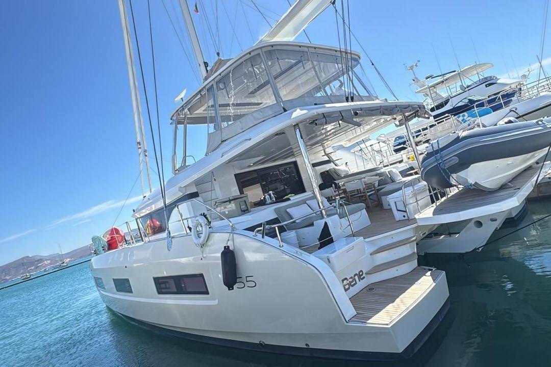 2022 Lagoon 55