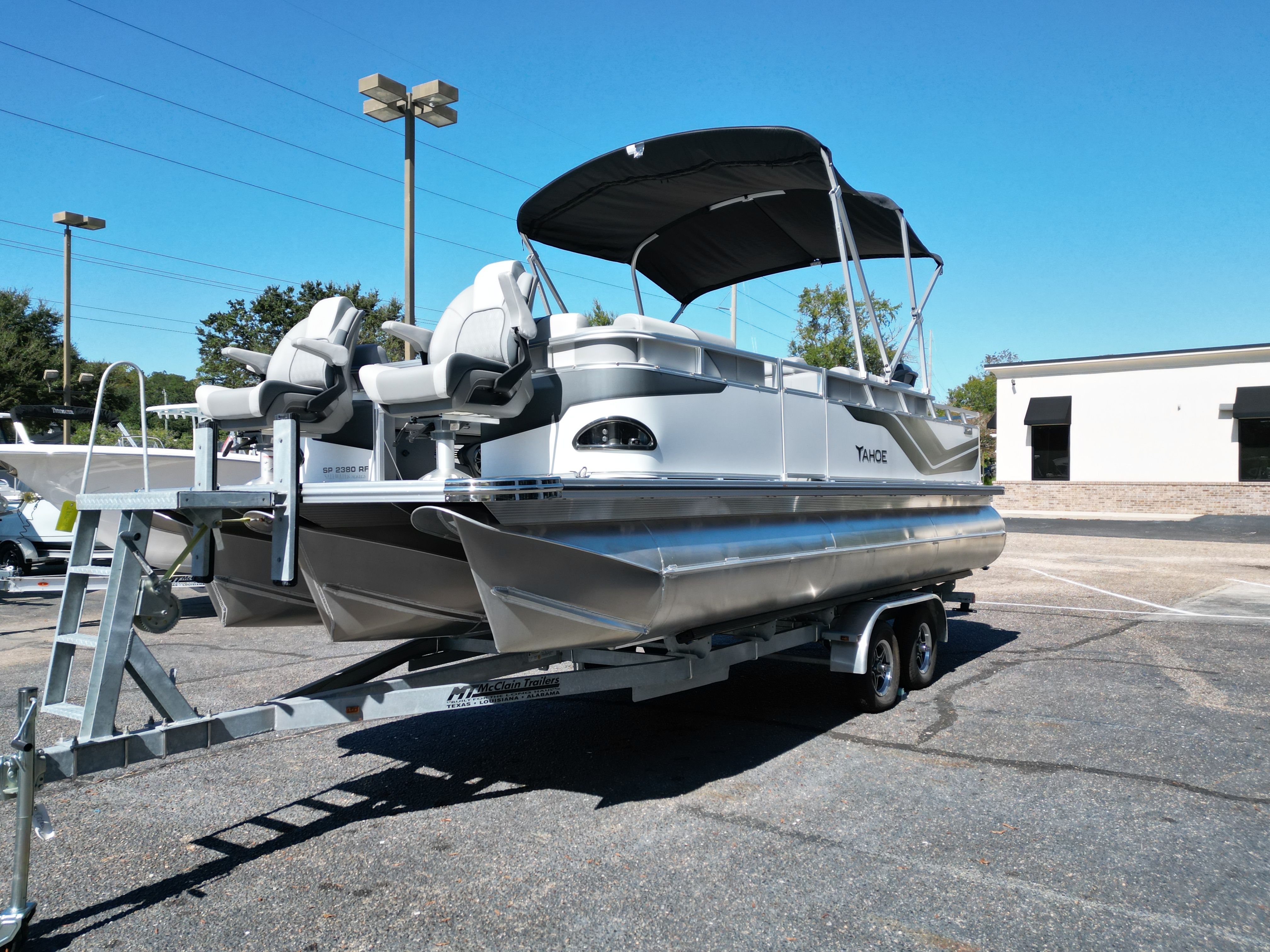 2025 Tahoe SPT FNC23T - 30