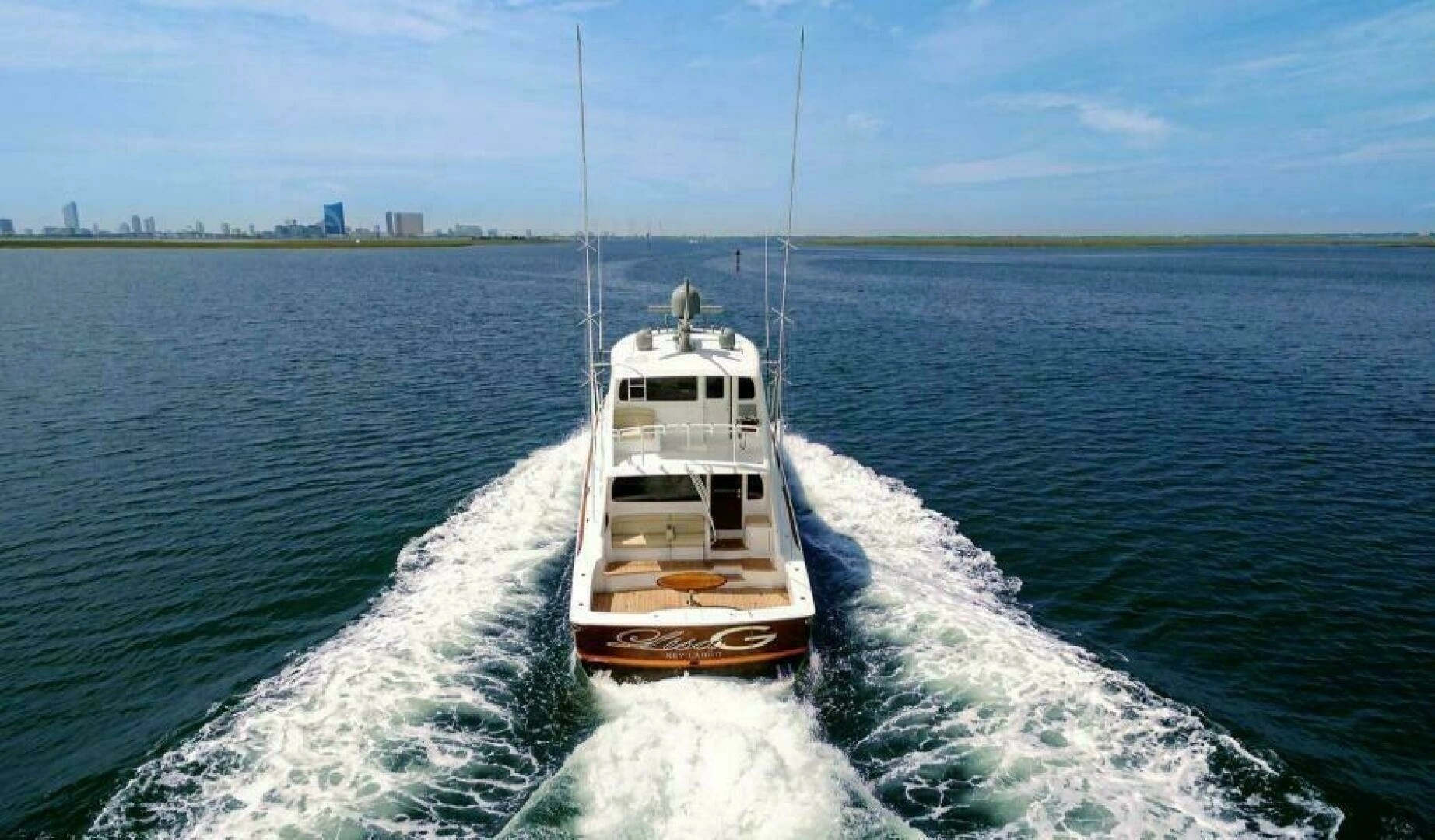 2027 Viking 68 Enclosed Bridge - Image 21