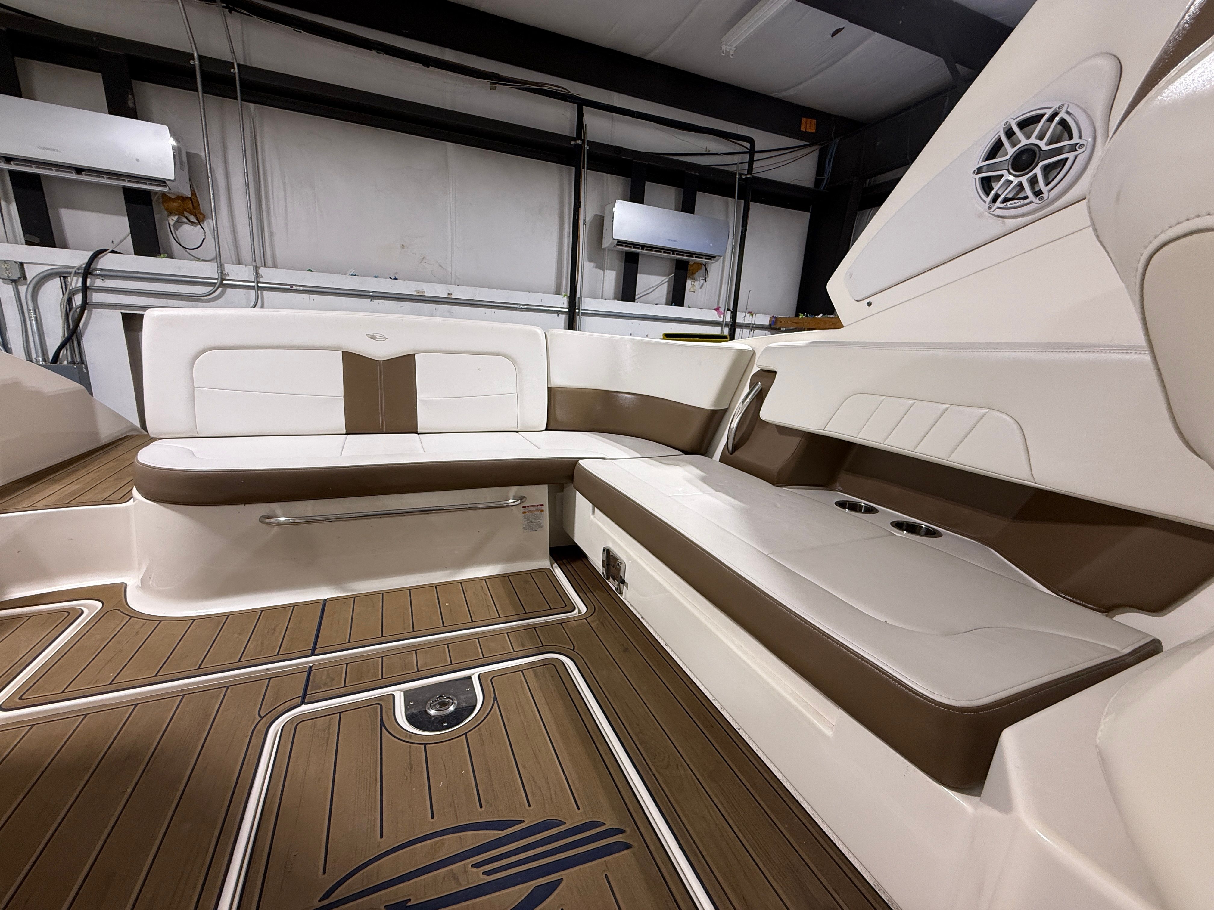 2016 Chaparral 337 SSX - 12