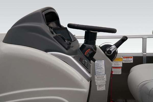 2024 Ranger Reata 223C - 39