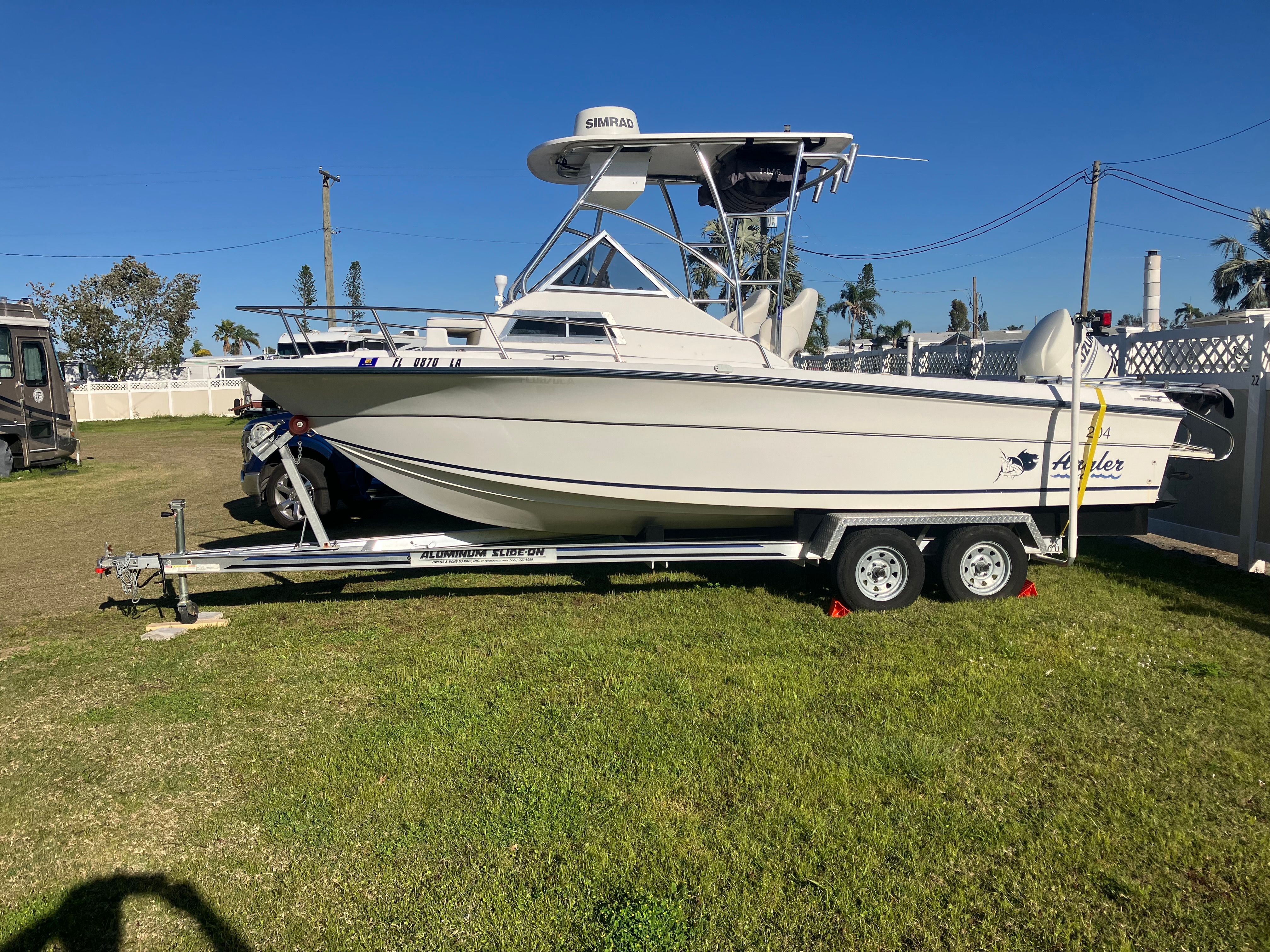 1999 Angler 204