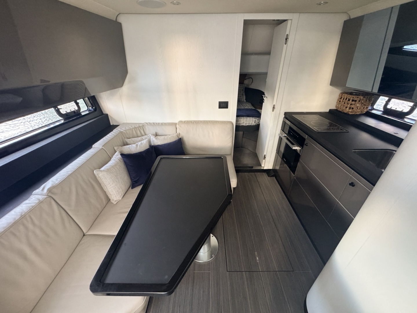 2023 Azimut Verve 47 - Image 63