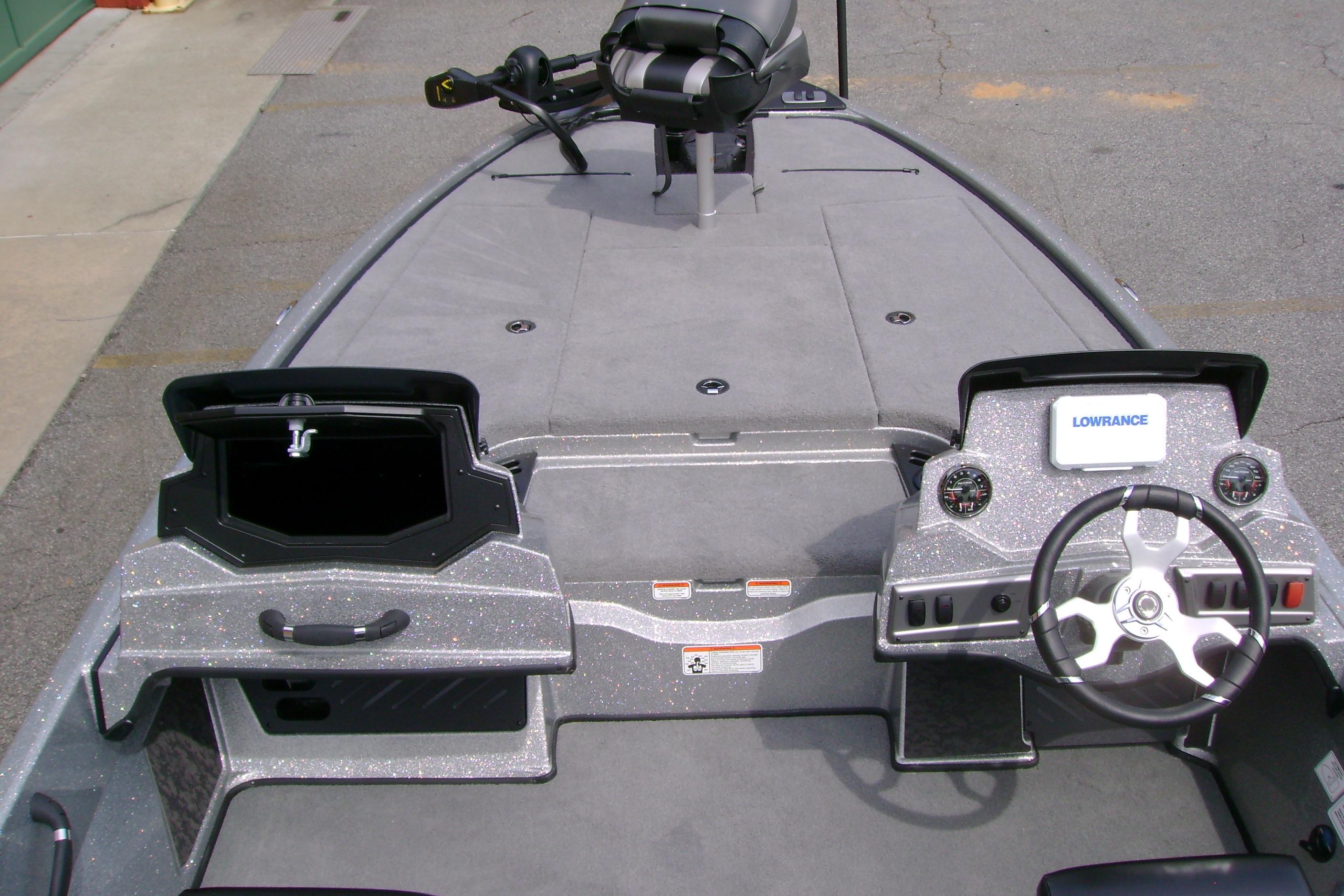 2026 Nitro Z19 XL boat interior with steering wheel and control panel.