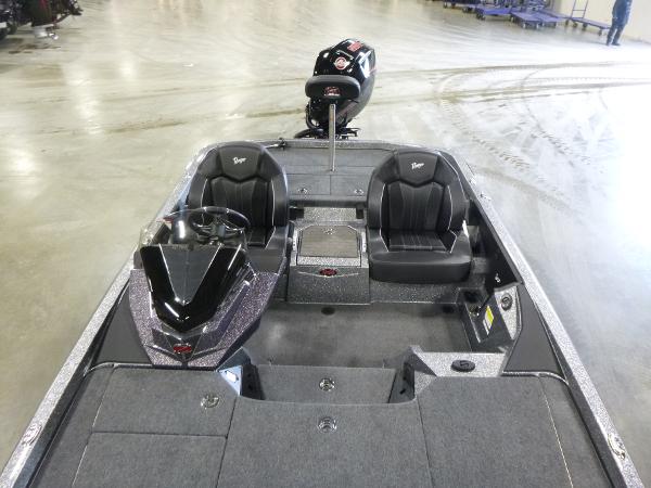 2025 Ranger Z520 boat interior with dual seats and steering console.
