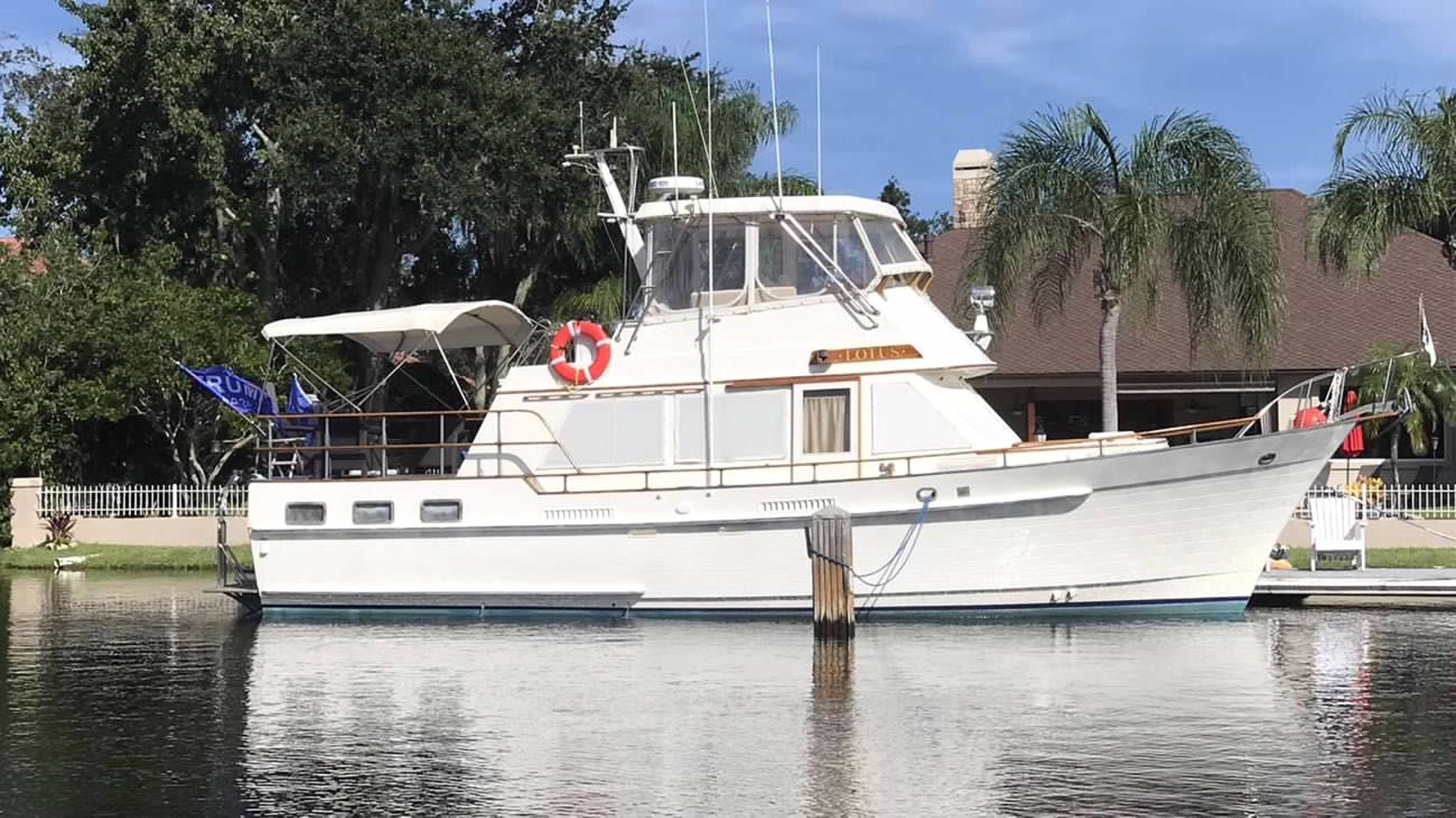 1983 Island Gypsy 44 Flush Deck - 4