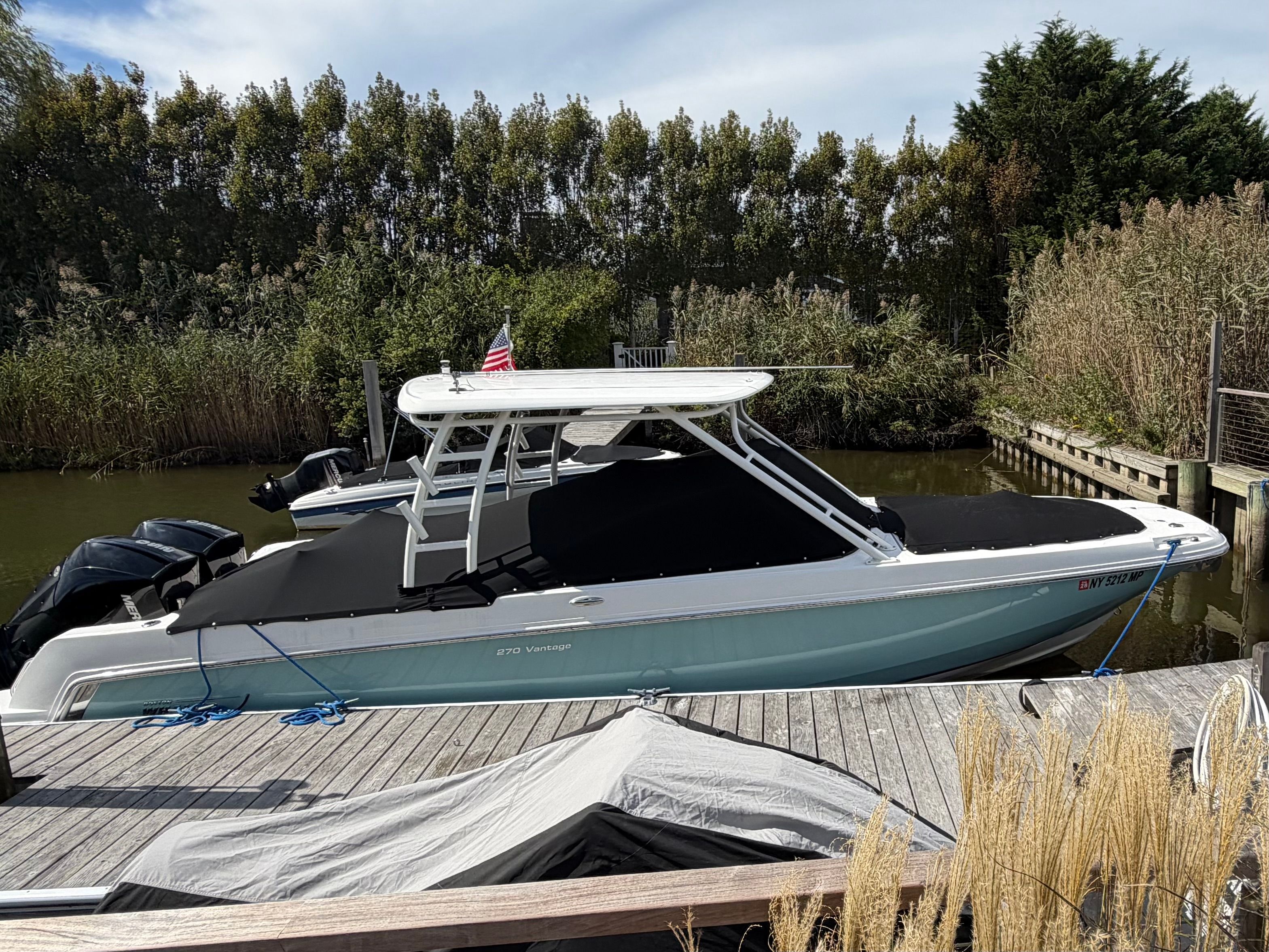 2019 Boston Whaler 270 Vantage - 21