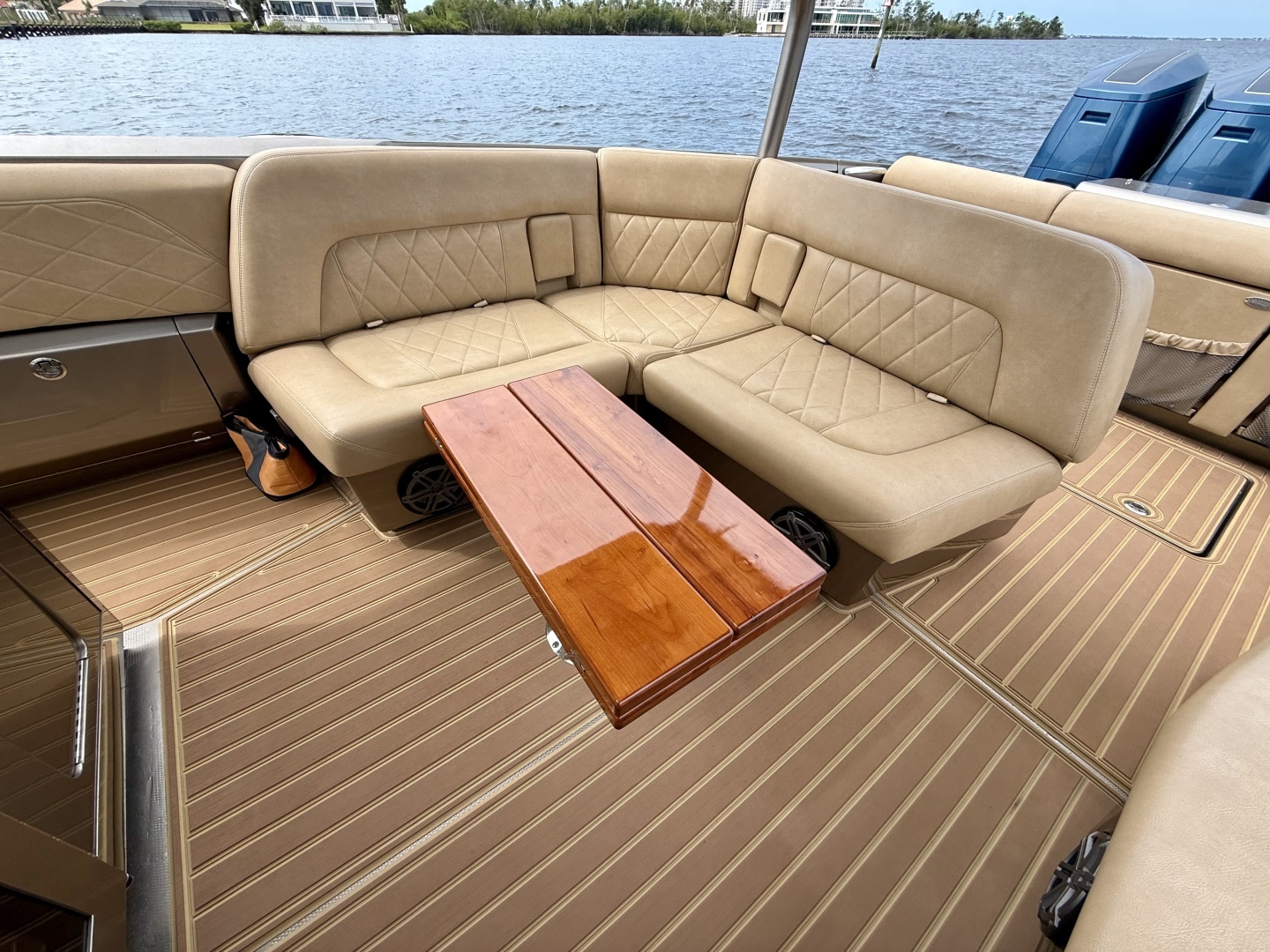 2020 Nor-Tech 550 SPORT CENTER CONSOLE - Image 33