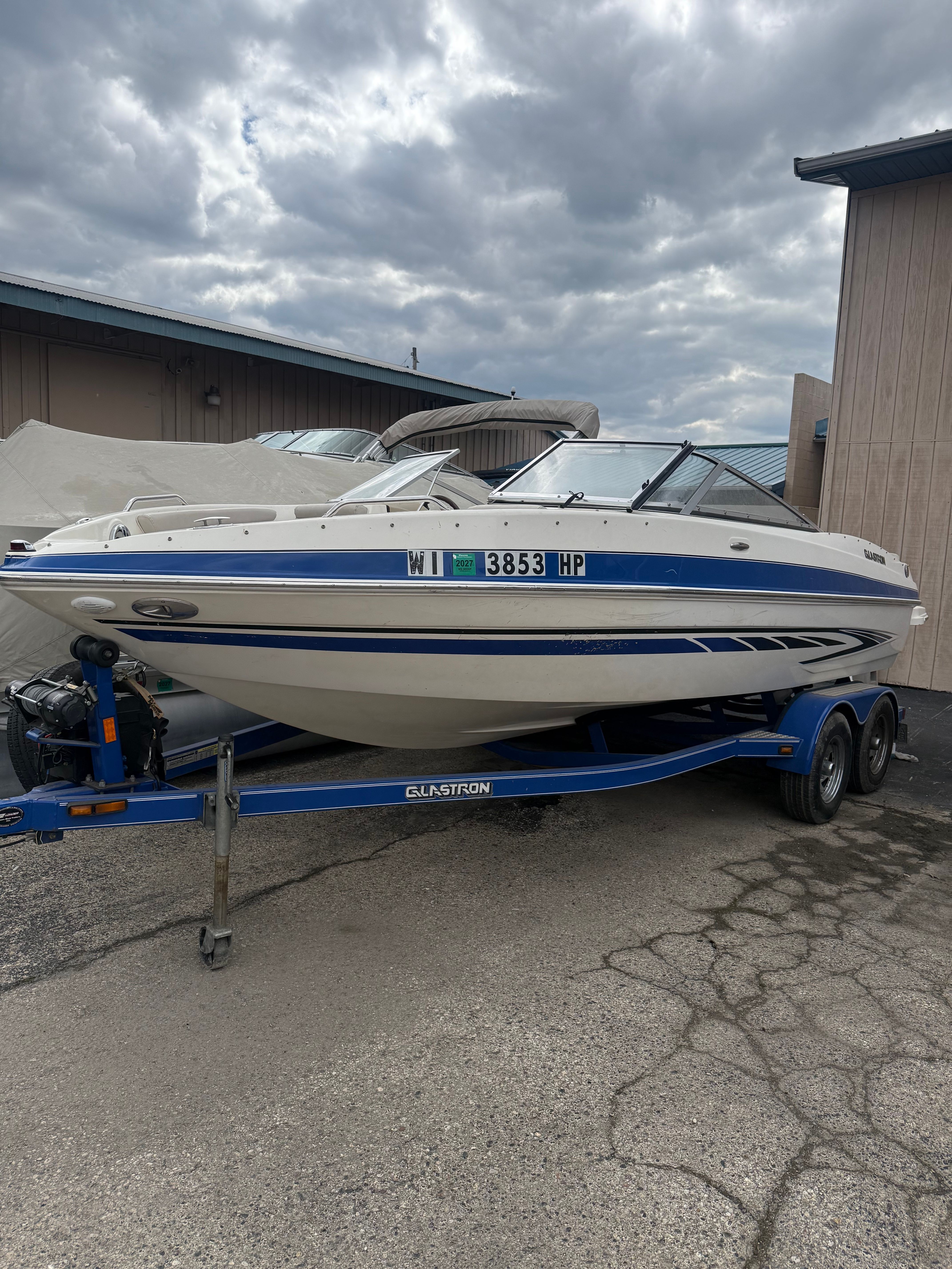 2008 Glastron GT 225