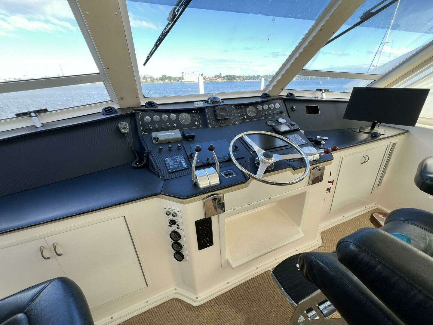 1999 Viking 60 CPMY - Image 35
