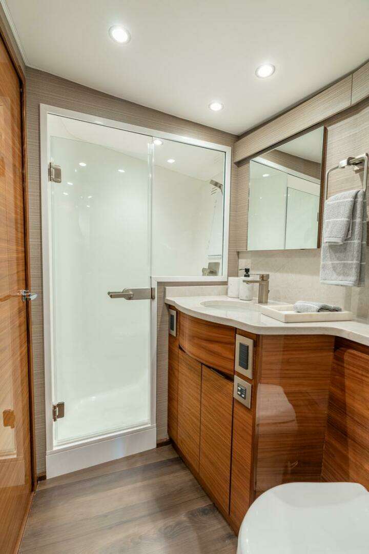 2026 Viking 54 Convertible - Image 6
