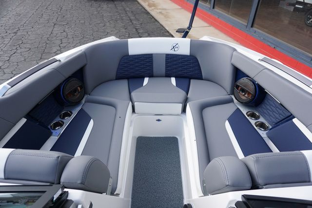 2025 MasterCraft X24 Supercharged 6.2L - 9K Rebate Eligible - 44