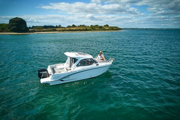 2025 Beneteau Antares 7