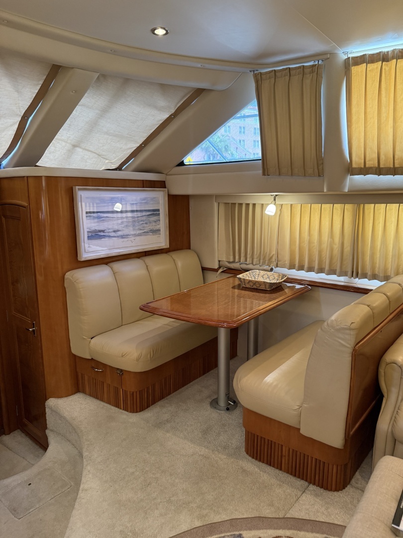 2006 Carver 44 CMY - Image 16