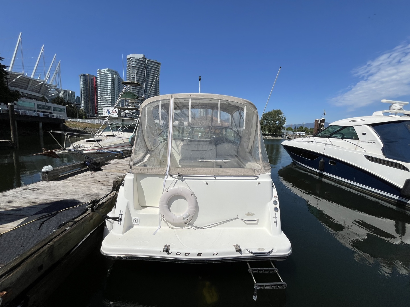 2003 Maxum 2900 SCR - Image 2