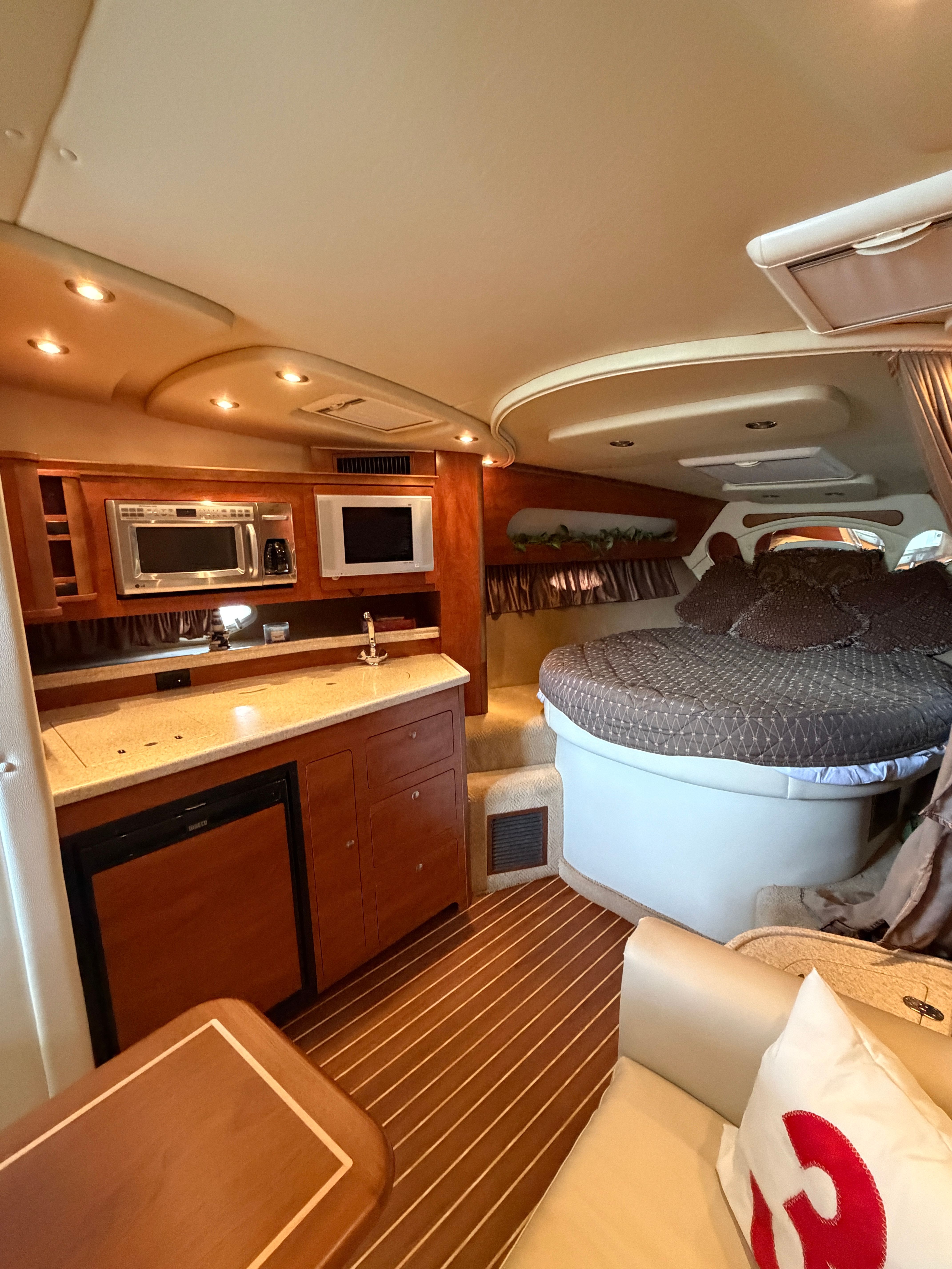 2007 Rinker 350 Express Cruiser - 75