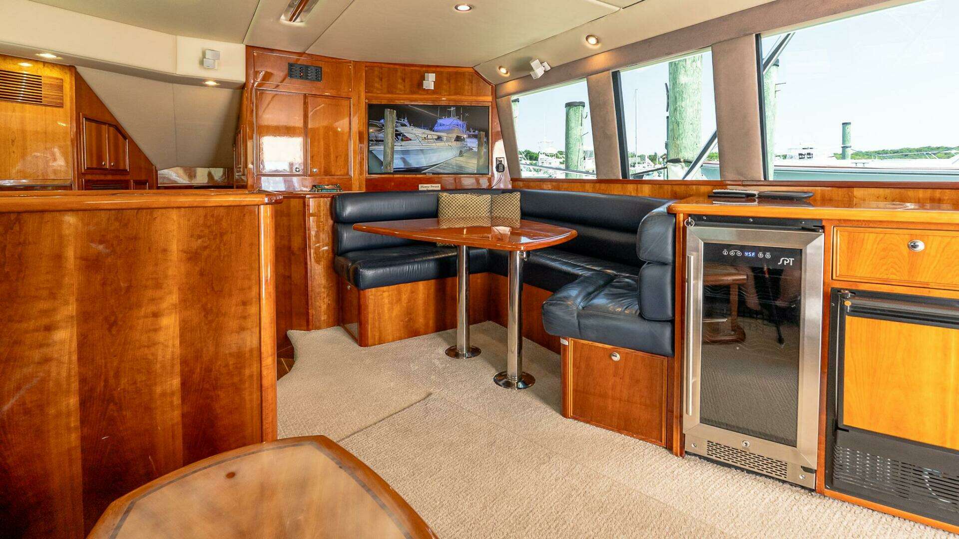 2005 Riviera 51 Flybridge - Image 43