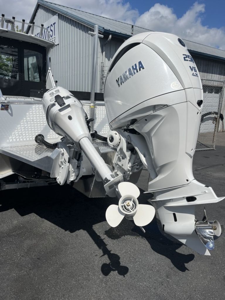 2027 Boulton 24 Voyager Pro - 4