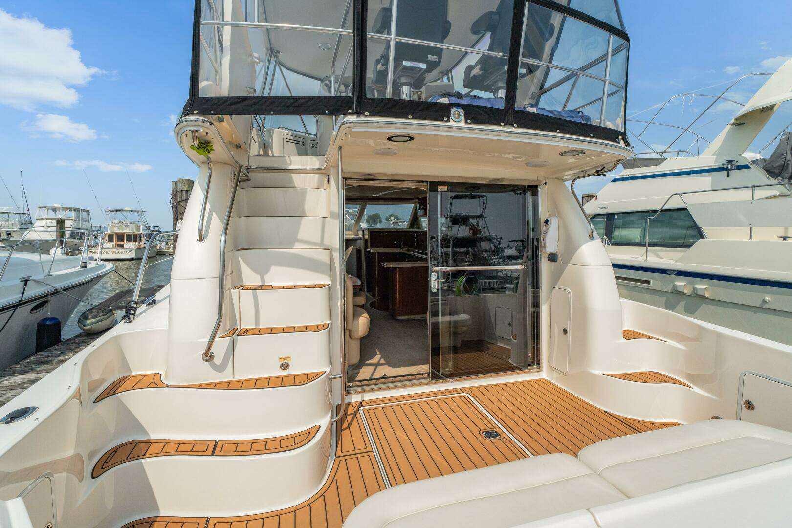 2003 Sea Ray 480 Sedan Bridge - Image 9