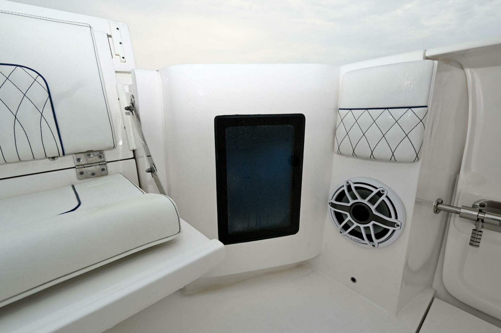 2021 Intrepid 438 Evolution - Image 11