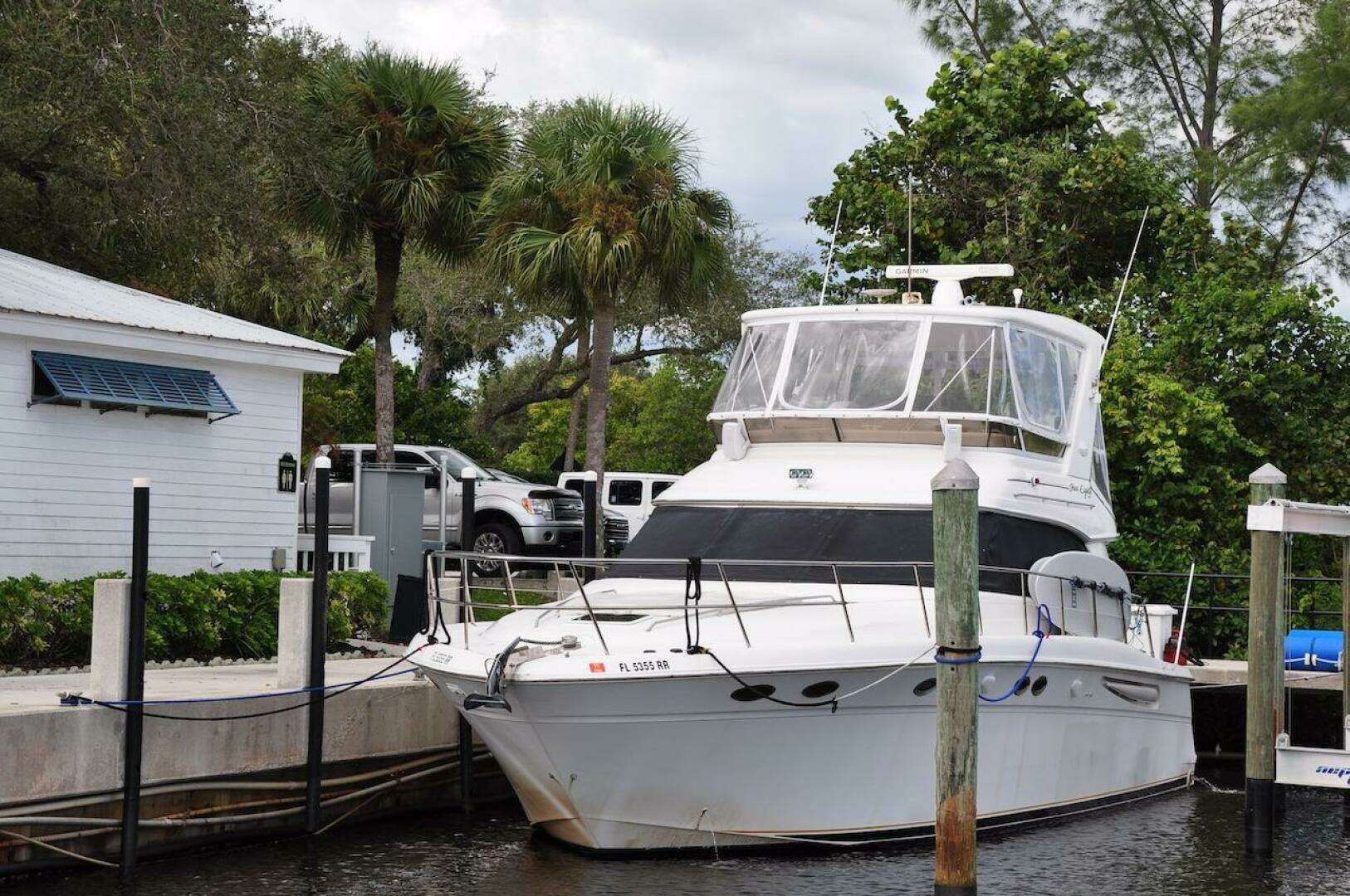 1998 Sea Ray 480 Sedan Bridge - Image 10