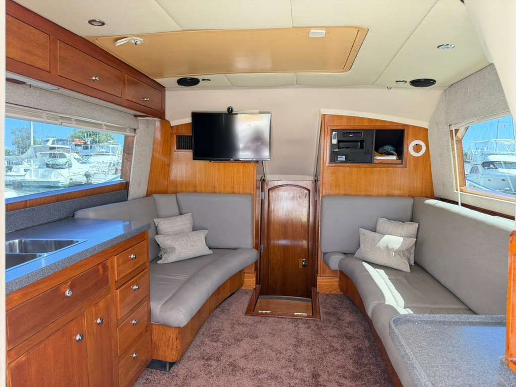 2000 Luhrs Tournament 340 Convertible - 30